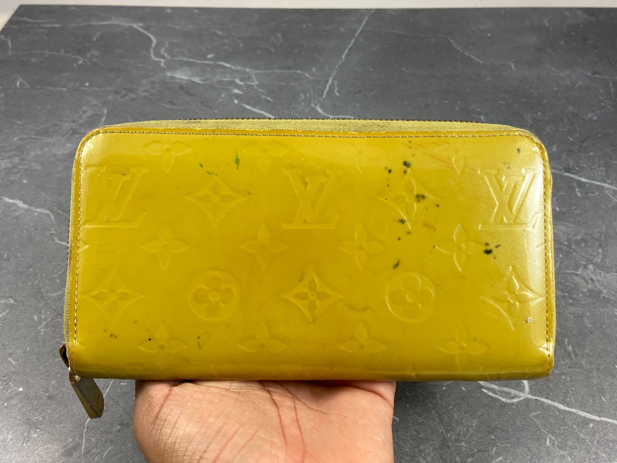 Louis Vuitton Zippy Wallet Black Vernis Leather