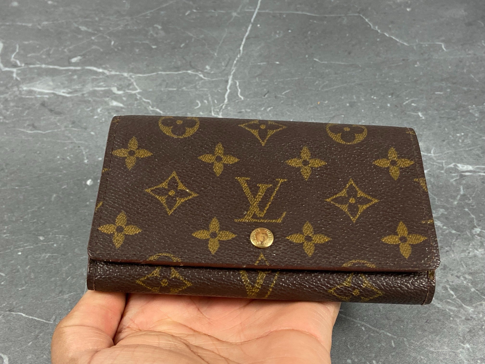 Louis Vuitton Porte-Monnaie Tresor Monogram Canvas