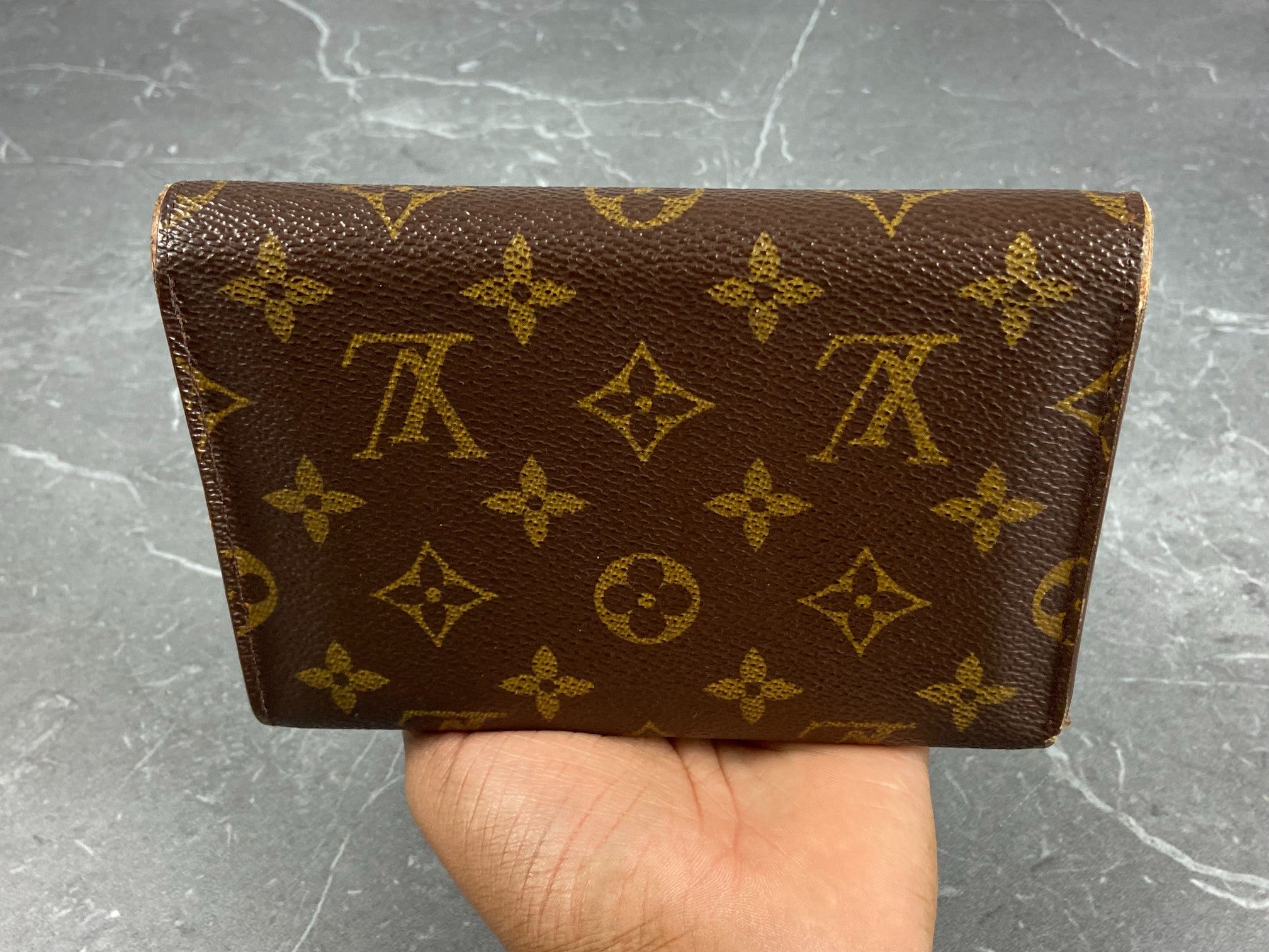 Louis Vuitton Porte Tresor Etui Wallet Monogram Canvas