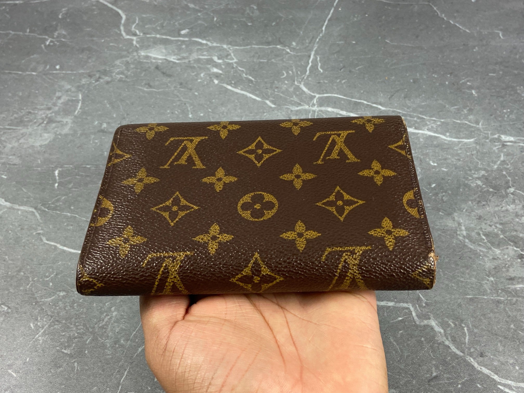Louis Vuitton Porte Tresor Etui Wallet Monogram Canvas
