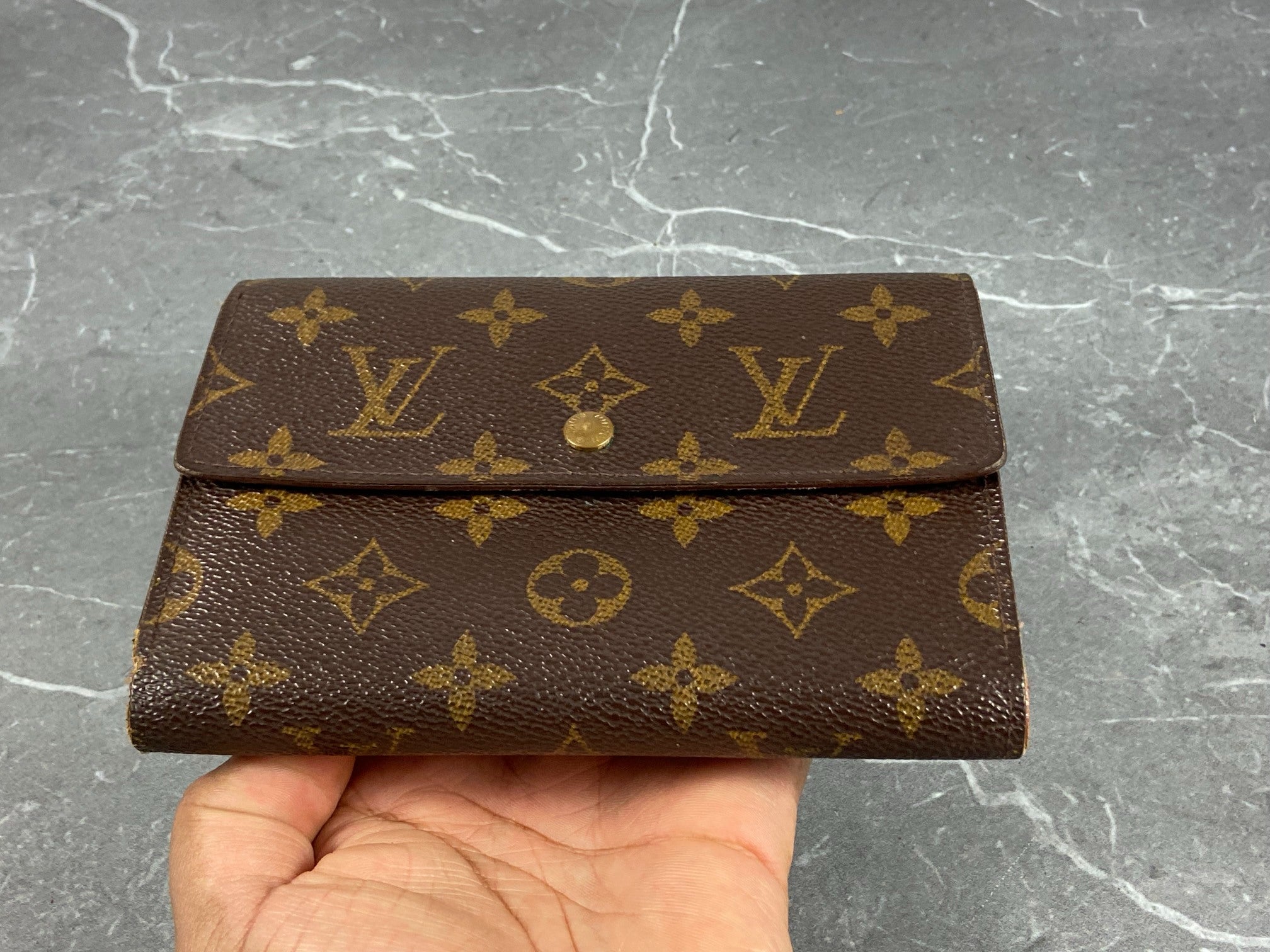 Louis Vuitton Porte Tresor Etui Wallet Monogram Canvas