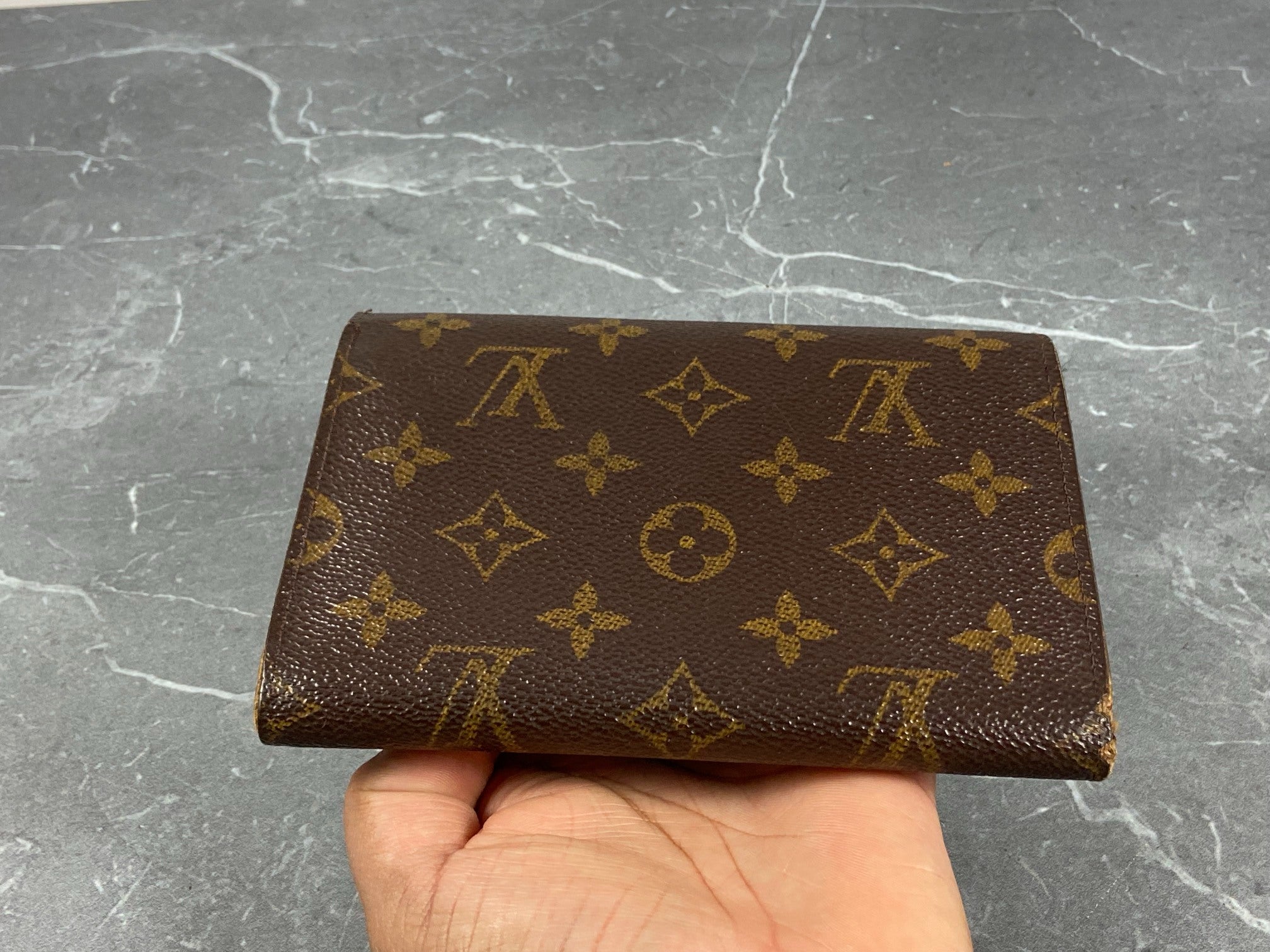 Louis Vuitton Porte Tresor Etui Wallet Monogram Canvas