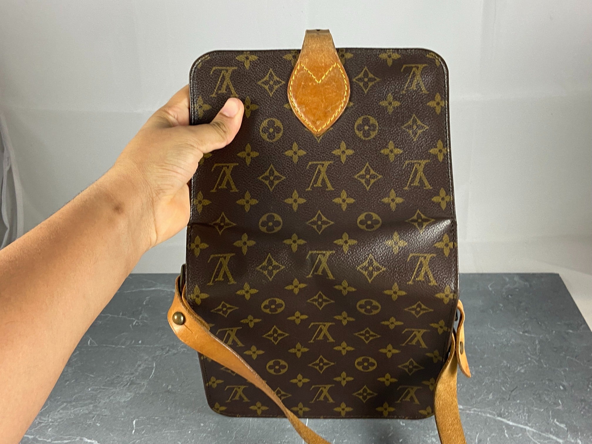 Louis Vuitton Cartouchière MM Shoulder Bag Monogram Canvas