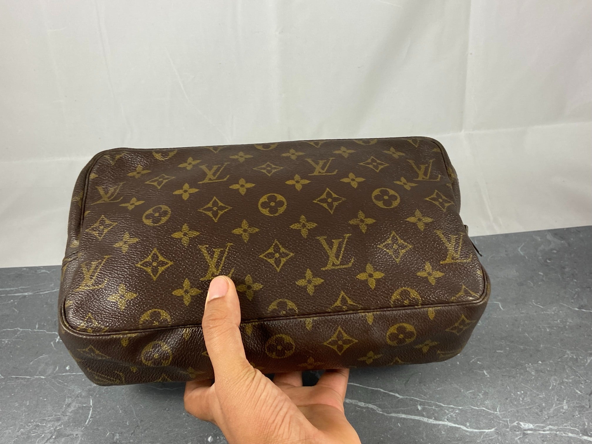 Louis Vuitton Trousse Toilette 28 Monogram Canvas