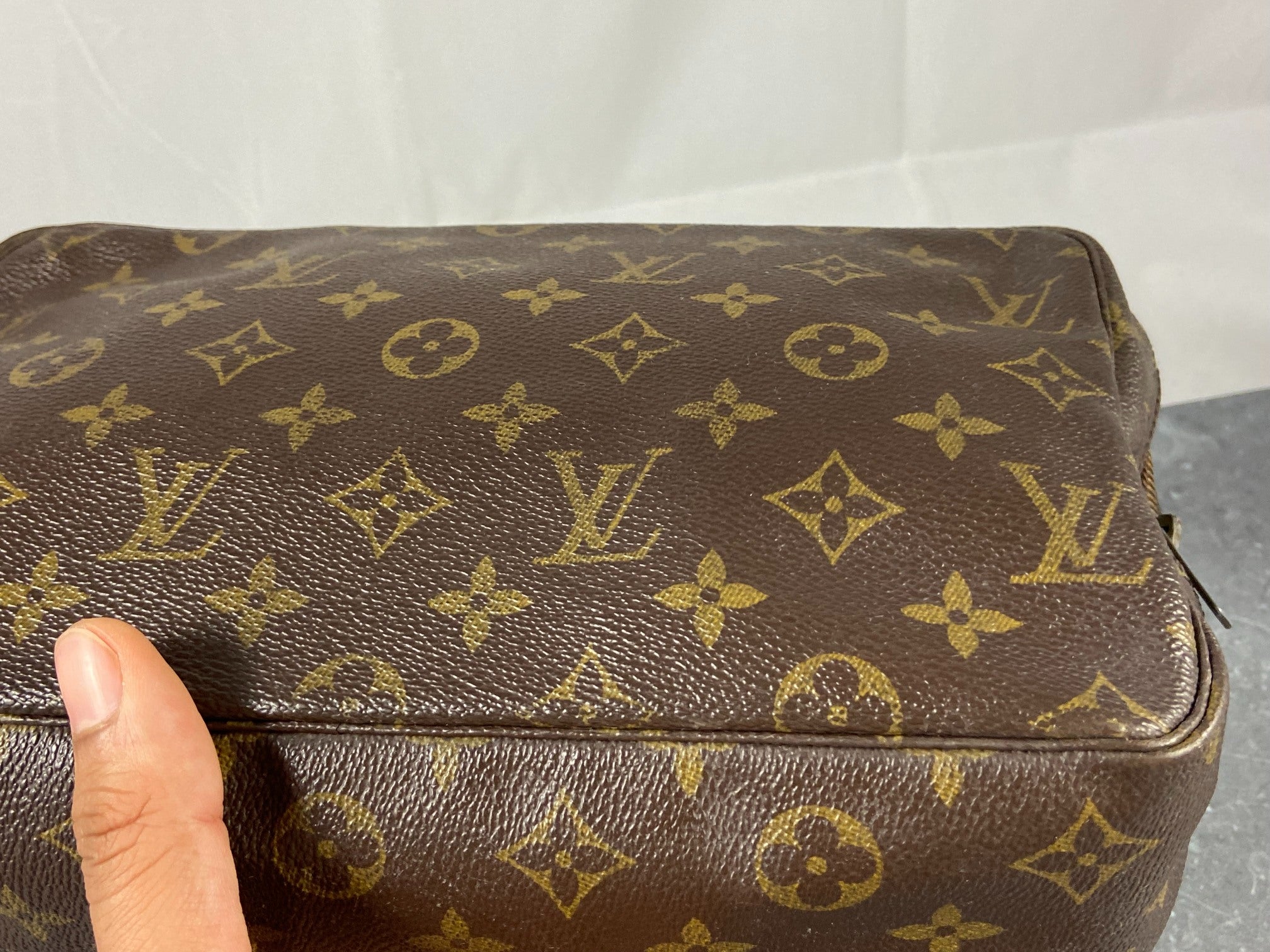 Louis Vuitton Trousse Toilette 28 Monogram Canvas