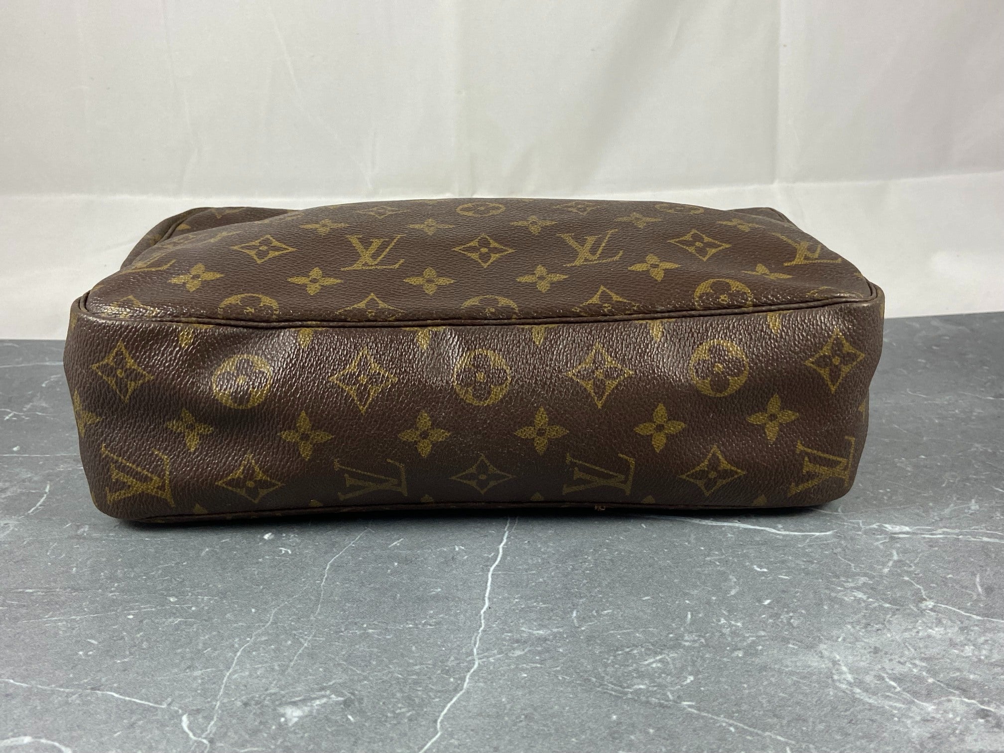 Louis Vuitton Trousse Toilette 28 Monogram Canvas