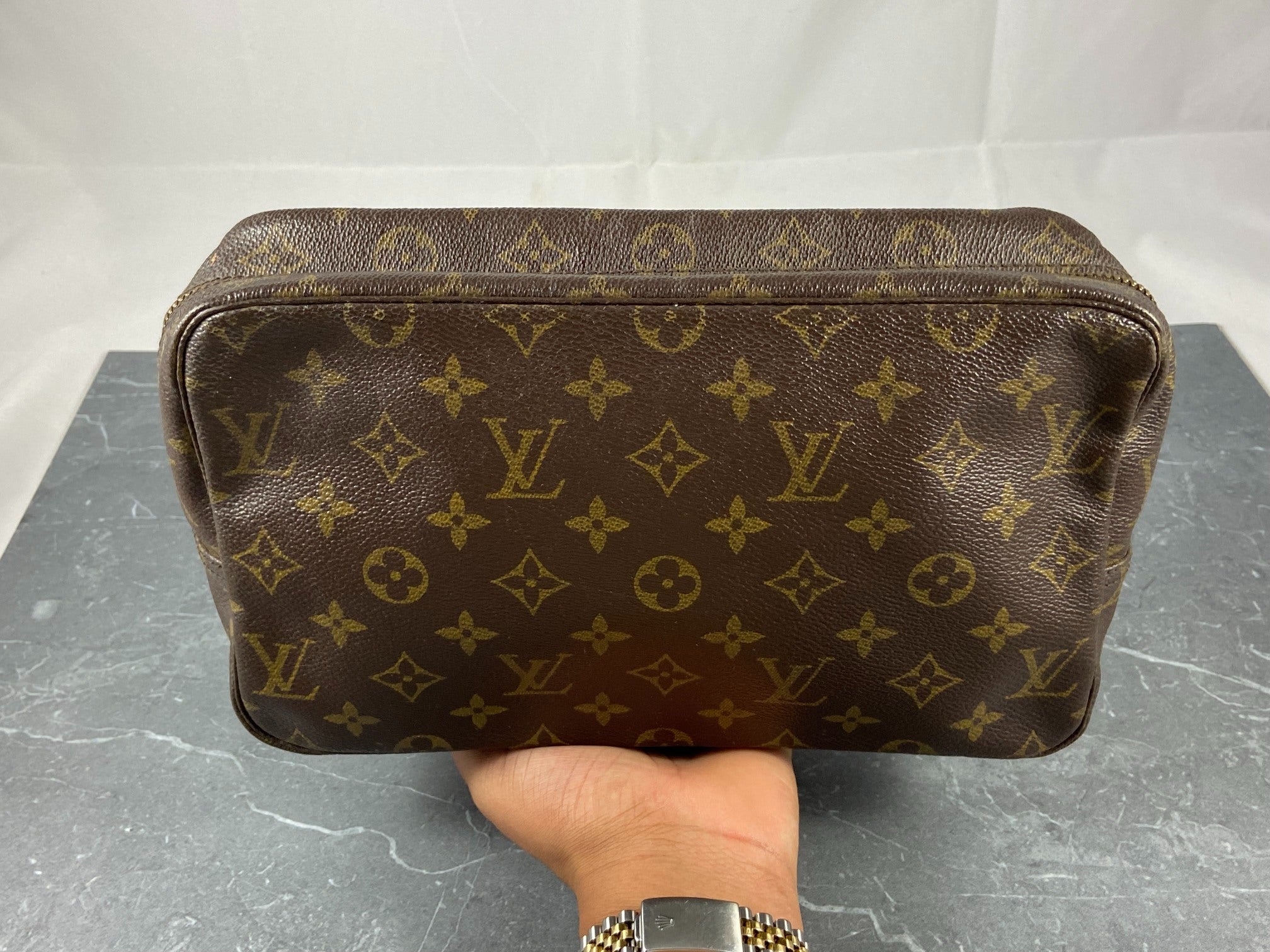 Louis Vuitton Trousse Toilette 28 Monogram Canvas