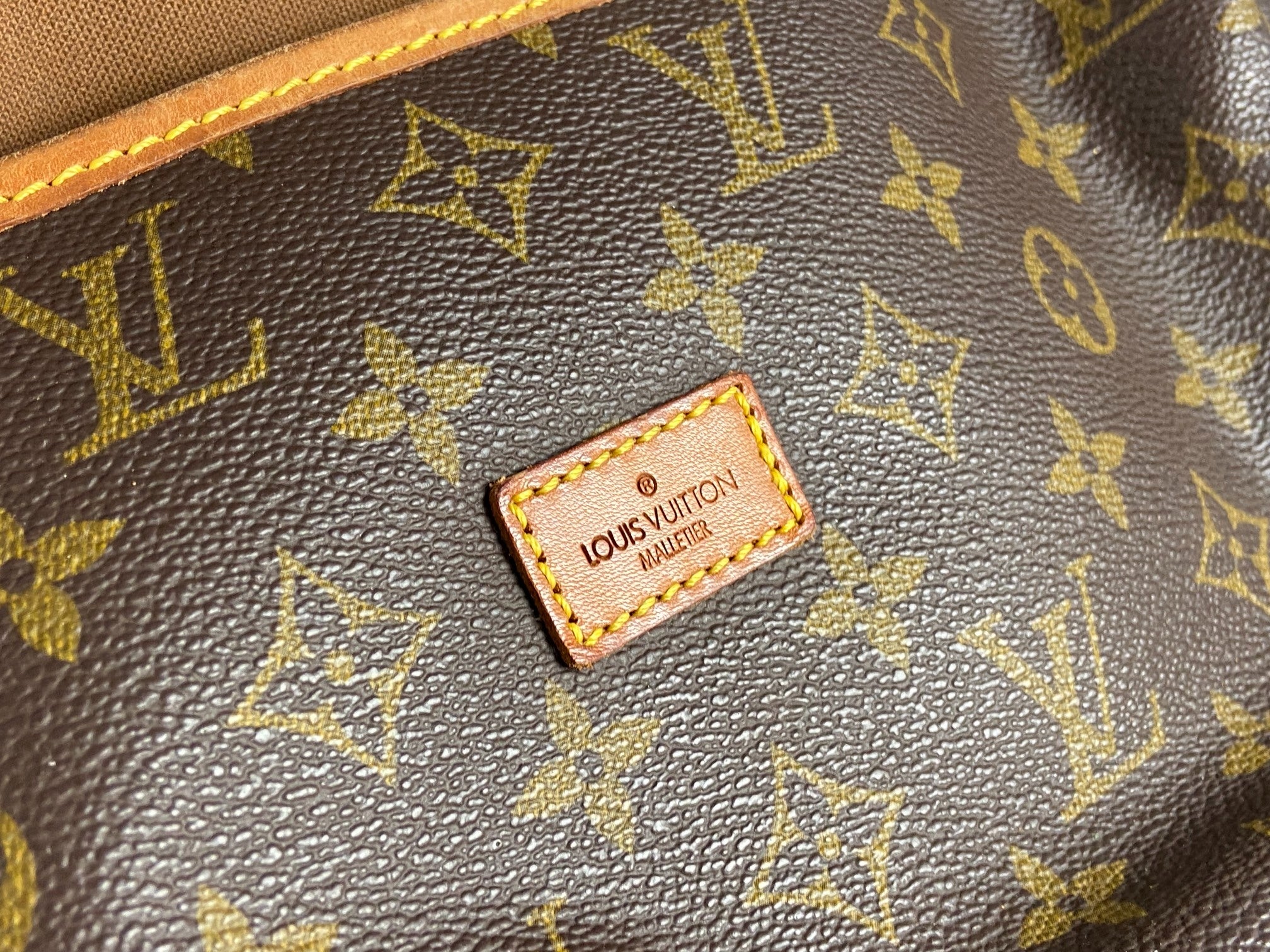 Louis Vuitton Saumur 30 Monogram Canvas