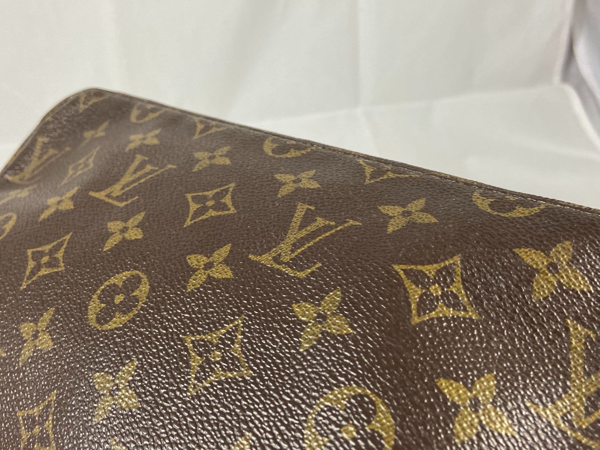 Louis Vuitton Trousse Toilette 28 Monogram Canvas