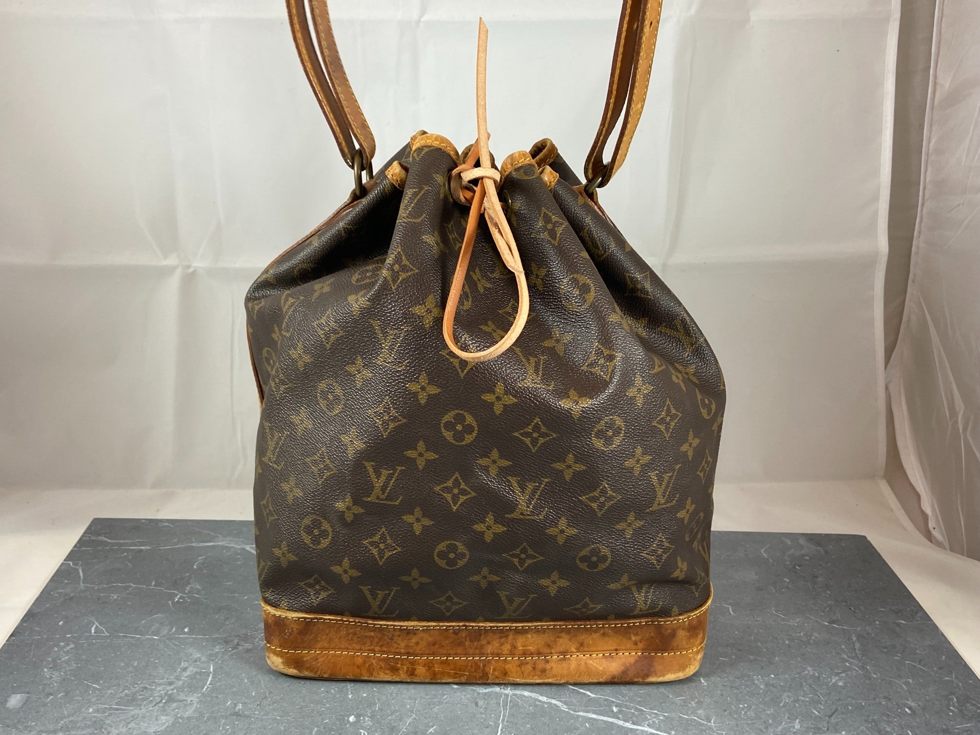 Louis Vuitton Sac Noé Grand Monogram Canvas