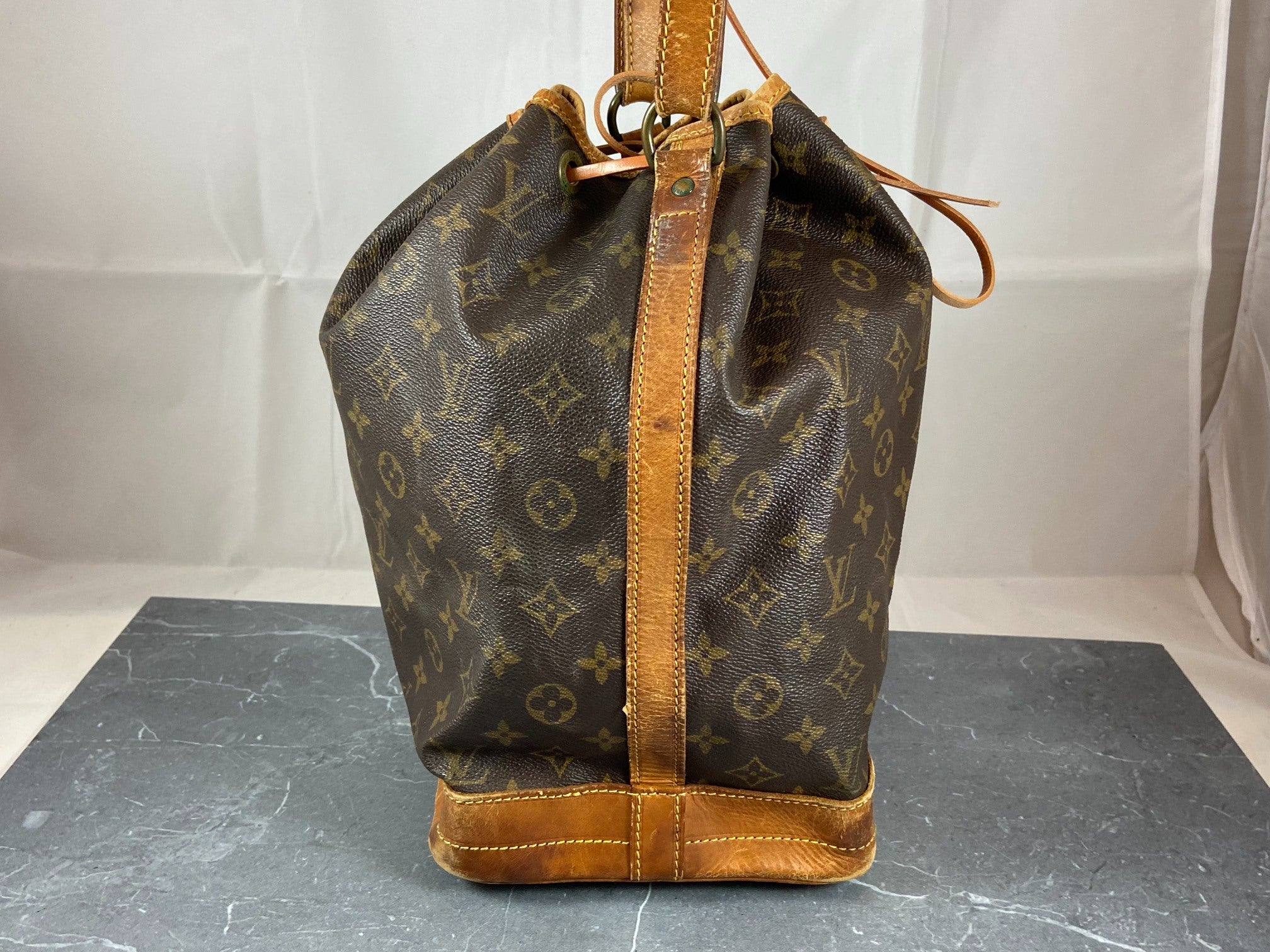 Louis Vuitton Sac Noé Grand Monogram Canvas
