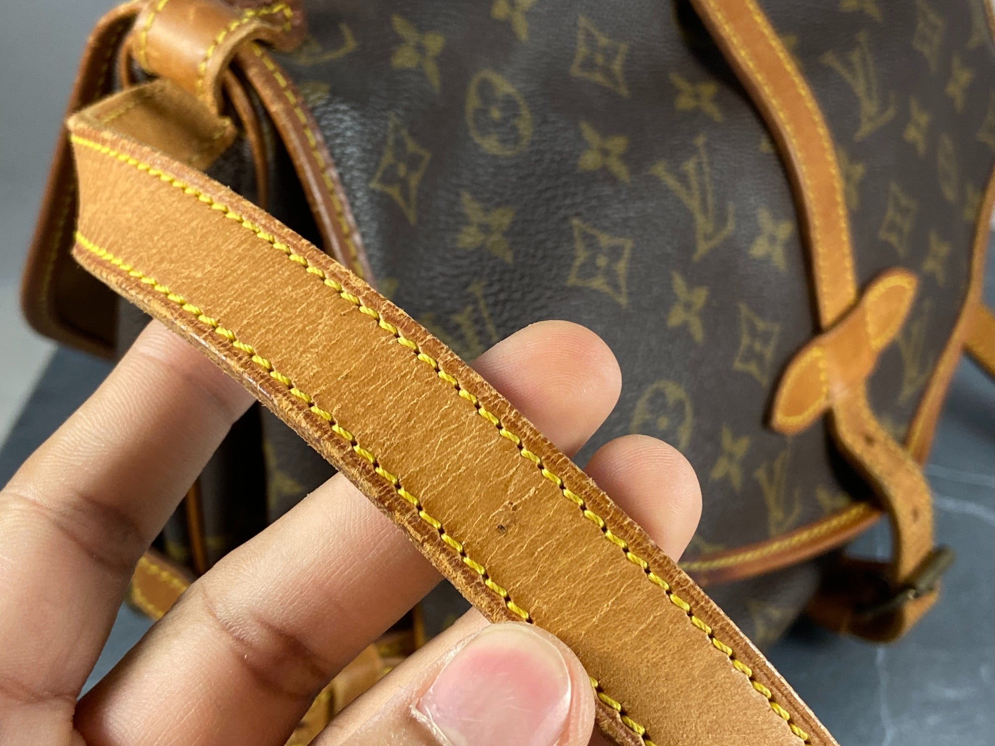Louis Vuitton Saumur 30 Monogram Canvas