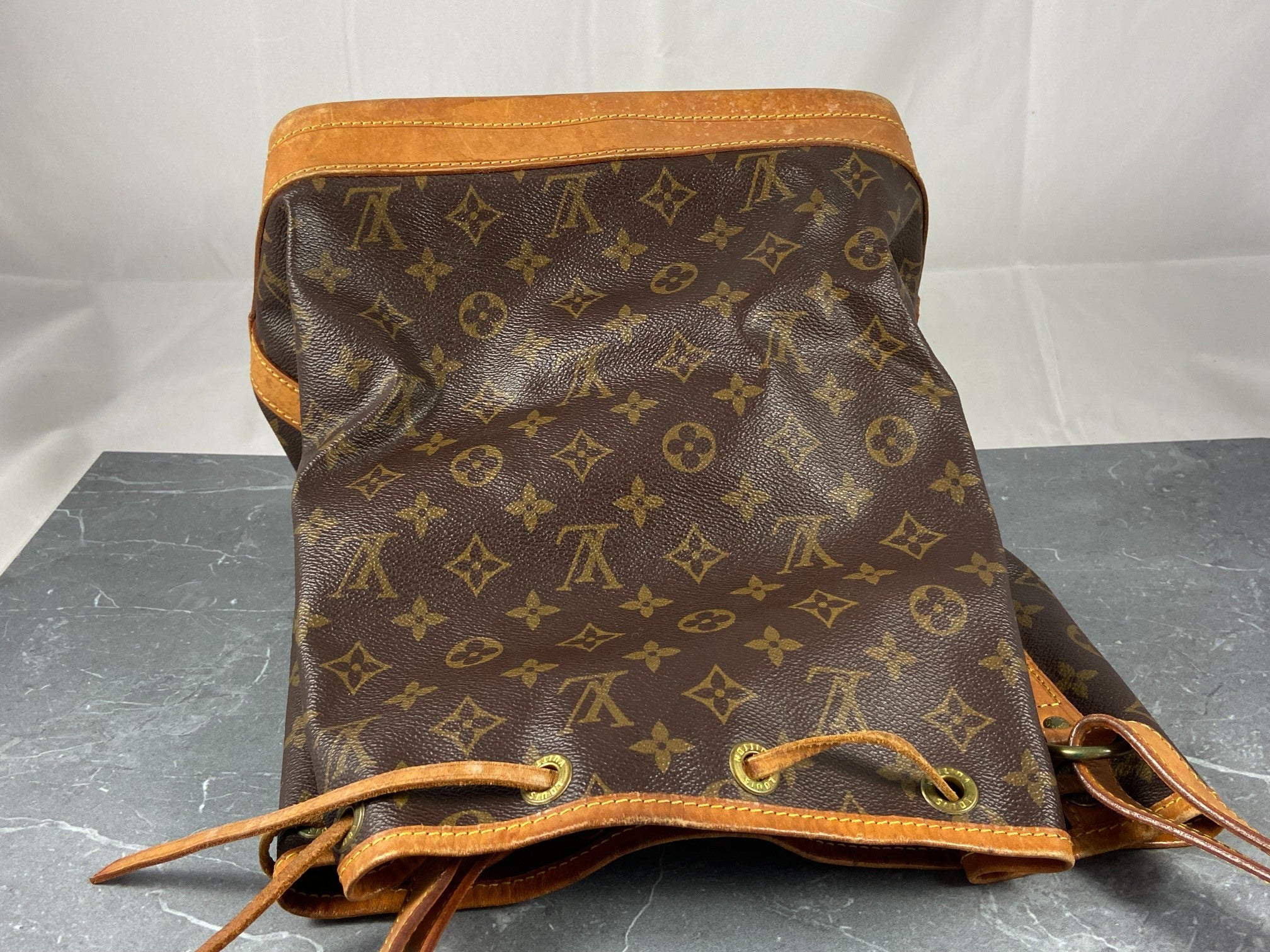 Louis Vuitton Sac Noé Grand Monogram Canvas