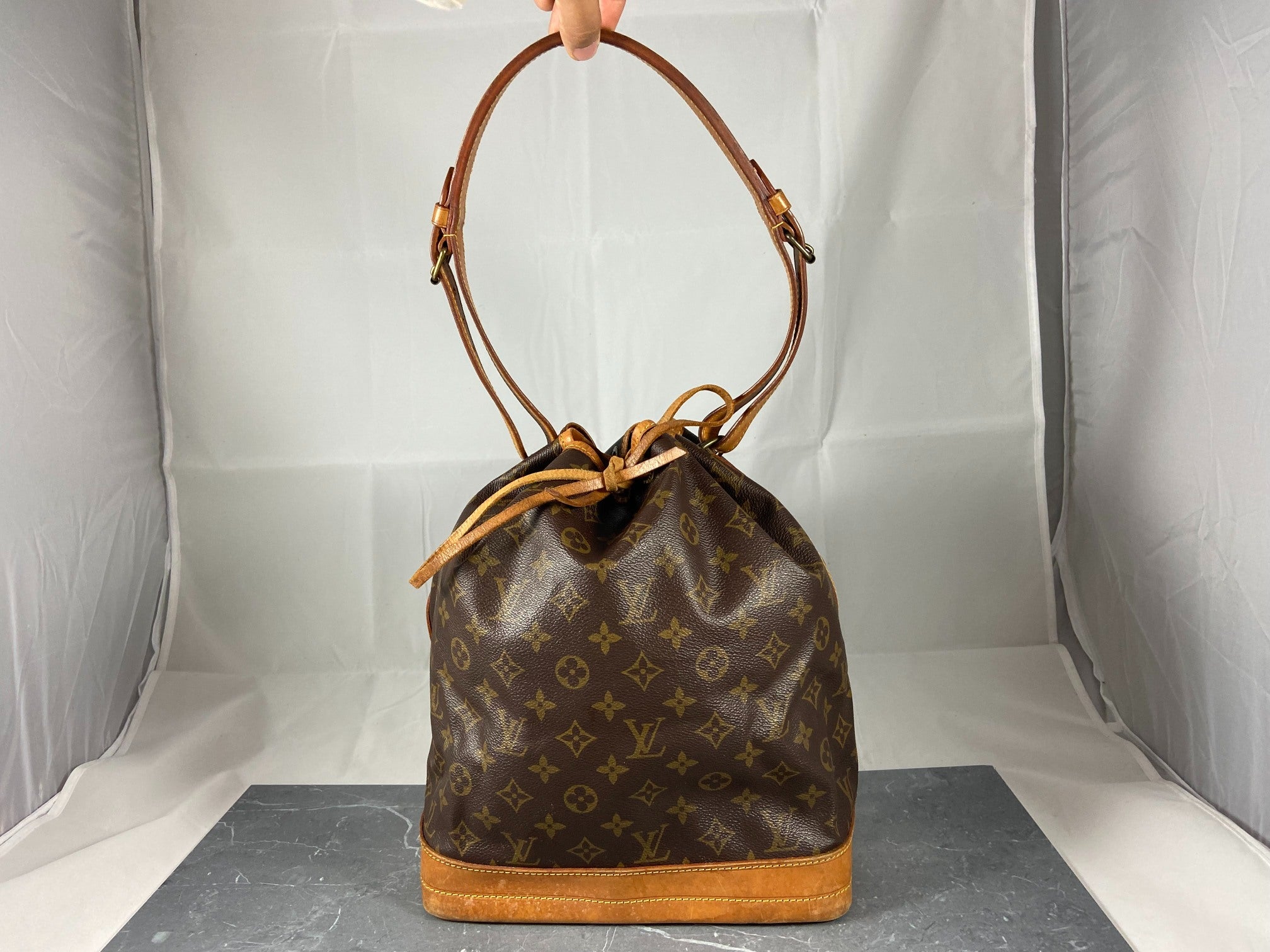 Louis Vuitton Sac Noé Grand Monogram Canvas