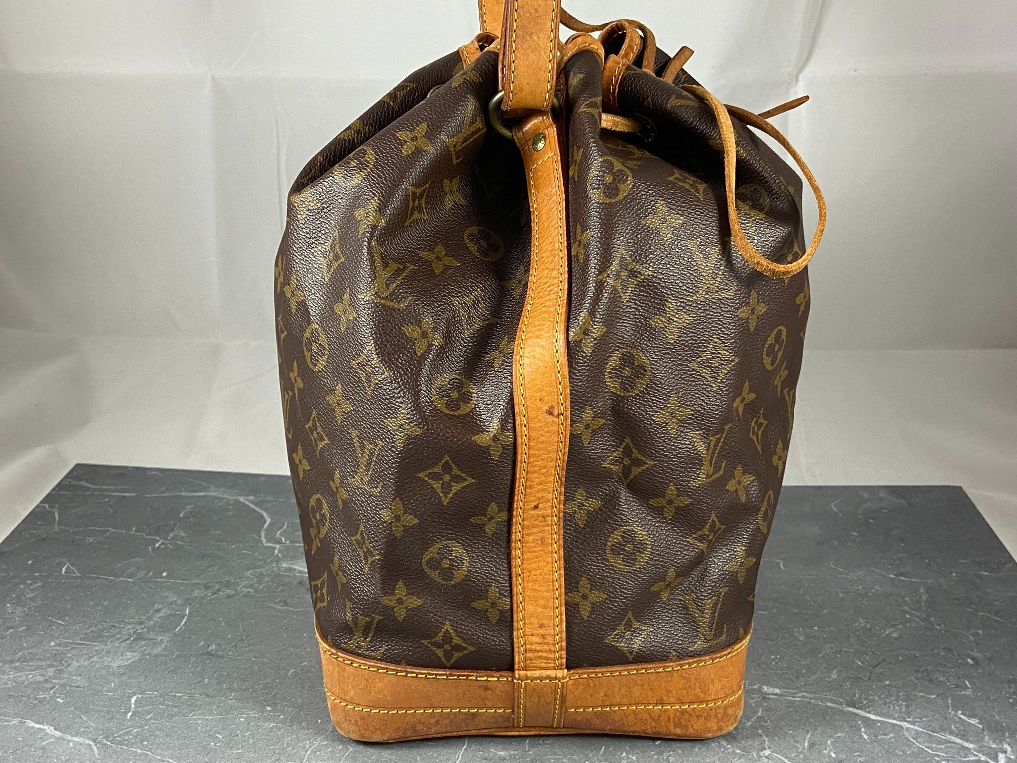 Louis Vuitton Sac Noé Grand Monogram Canvas