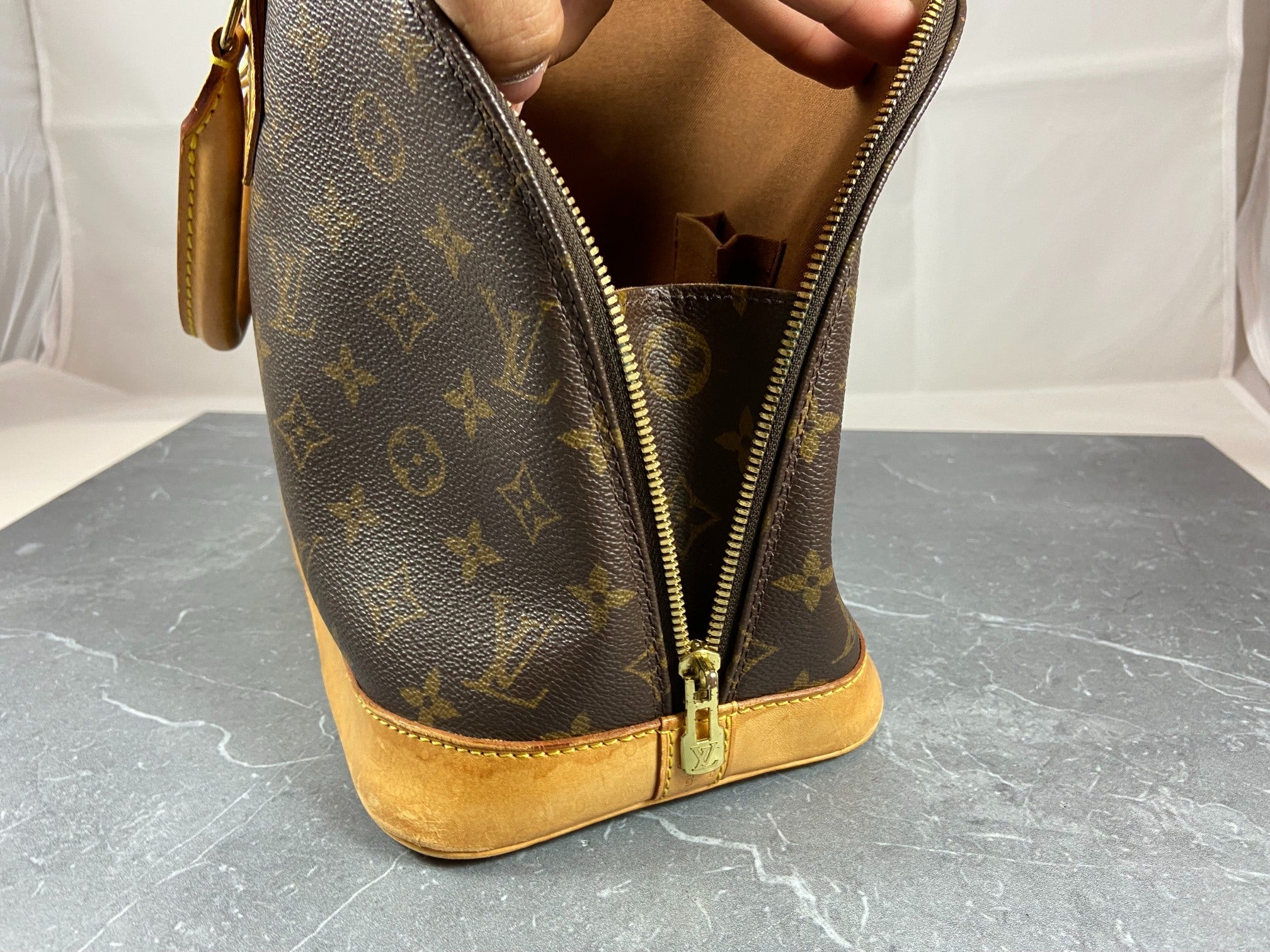 Louis Vuitton Alma PM Monogram Canvas
