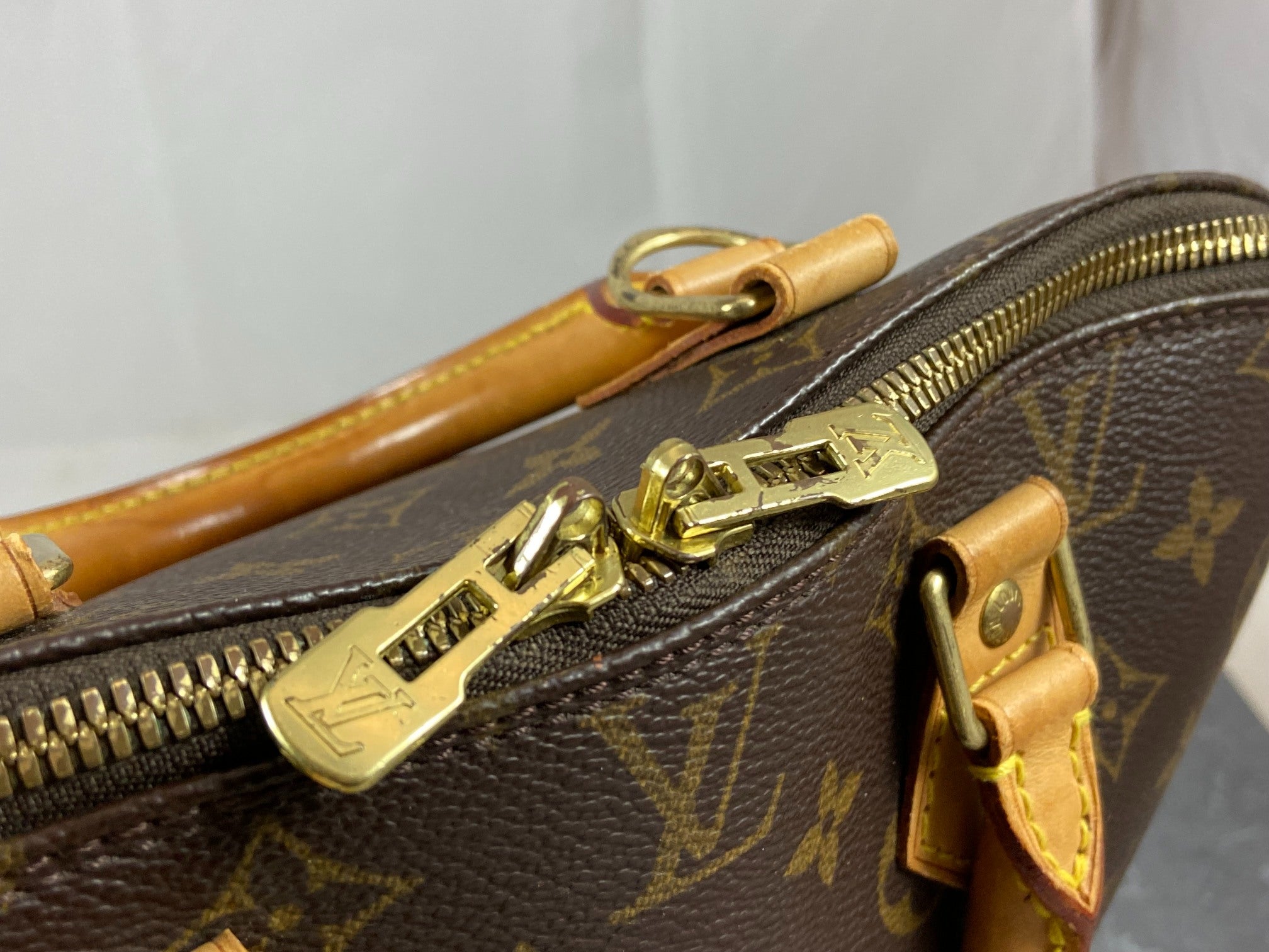 Louis Vuitton Alma PM Monogram Canvas