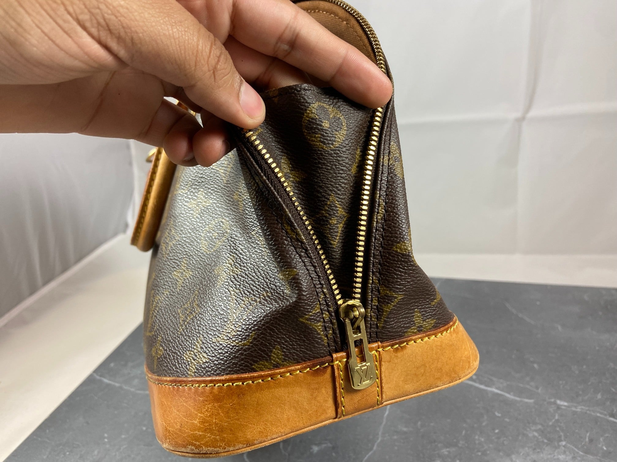 Louis Vuitton Alma PM Monogram Canvas