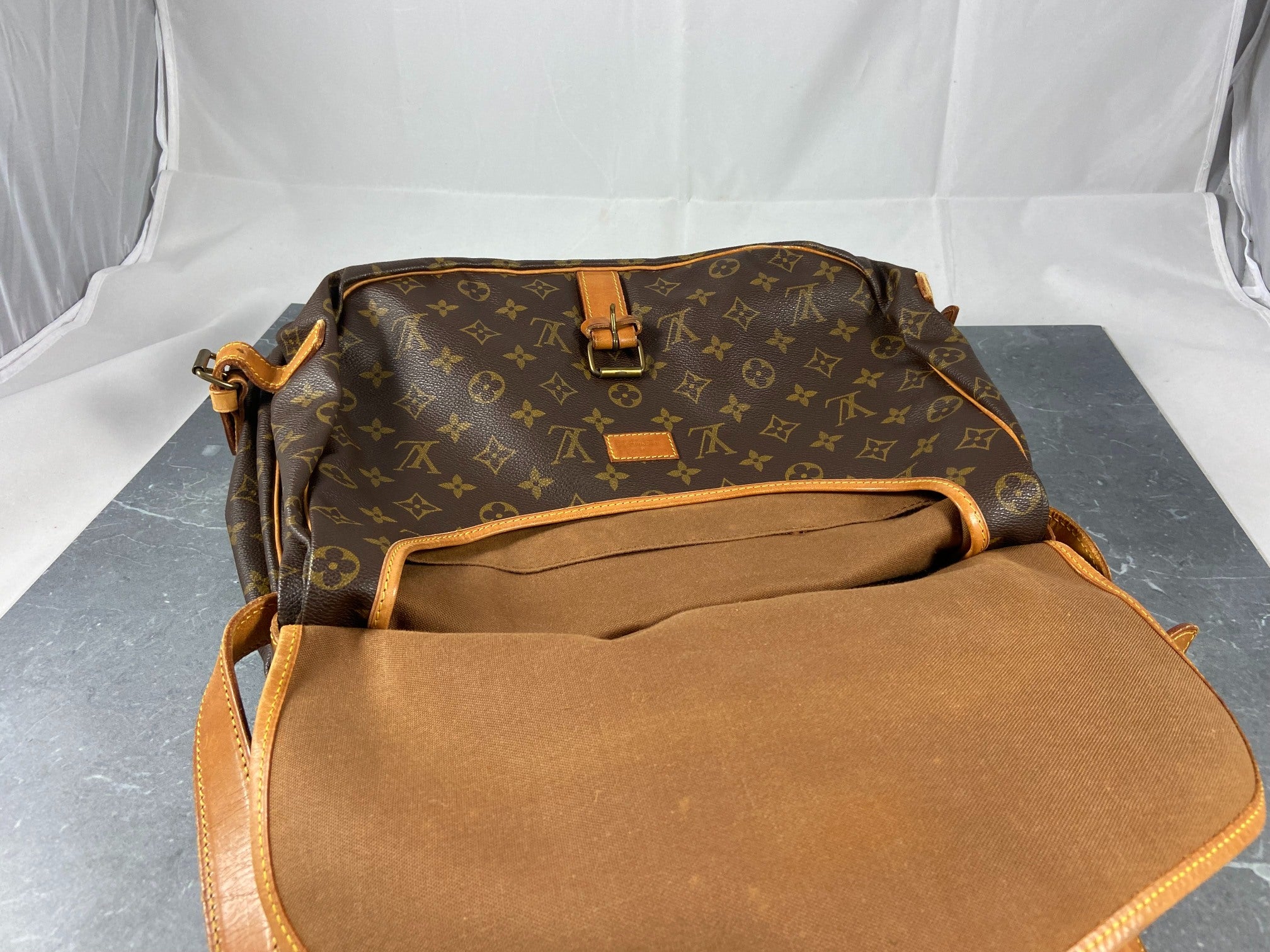 Louis Vuitton Saumur 35 Monogram Canvas