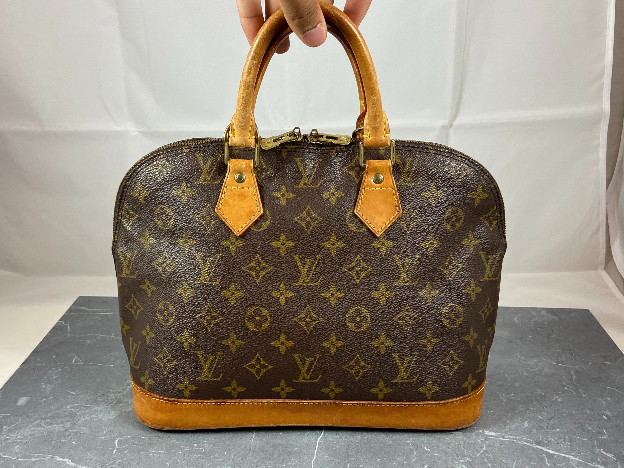 Louis Vuitton Alma PM Monogram Canvas