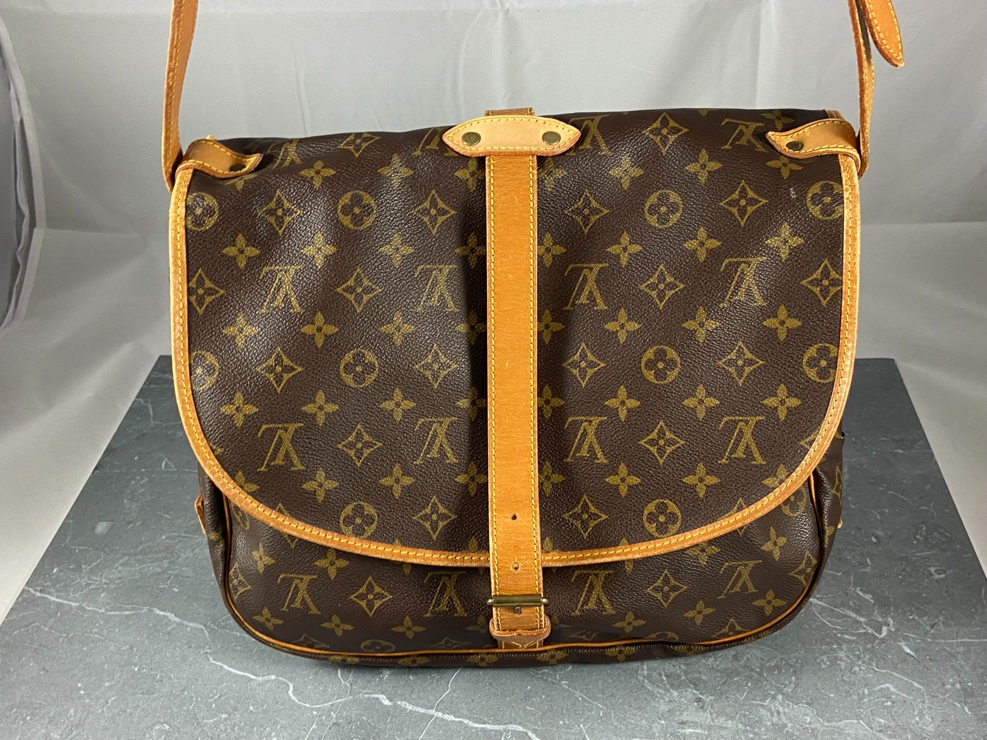 Louis Vuitton Saumur 35 Monogram Canvas