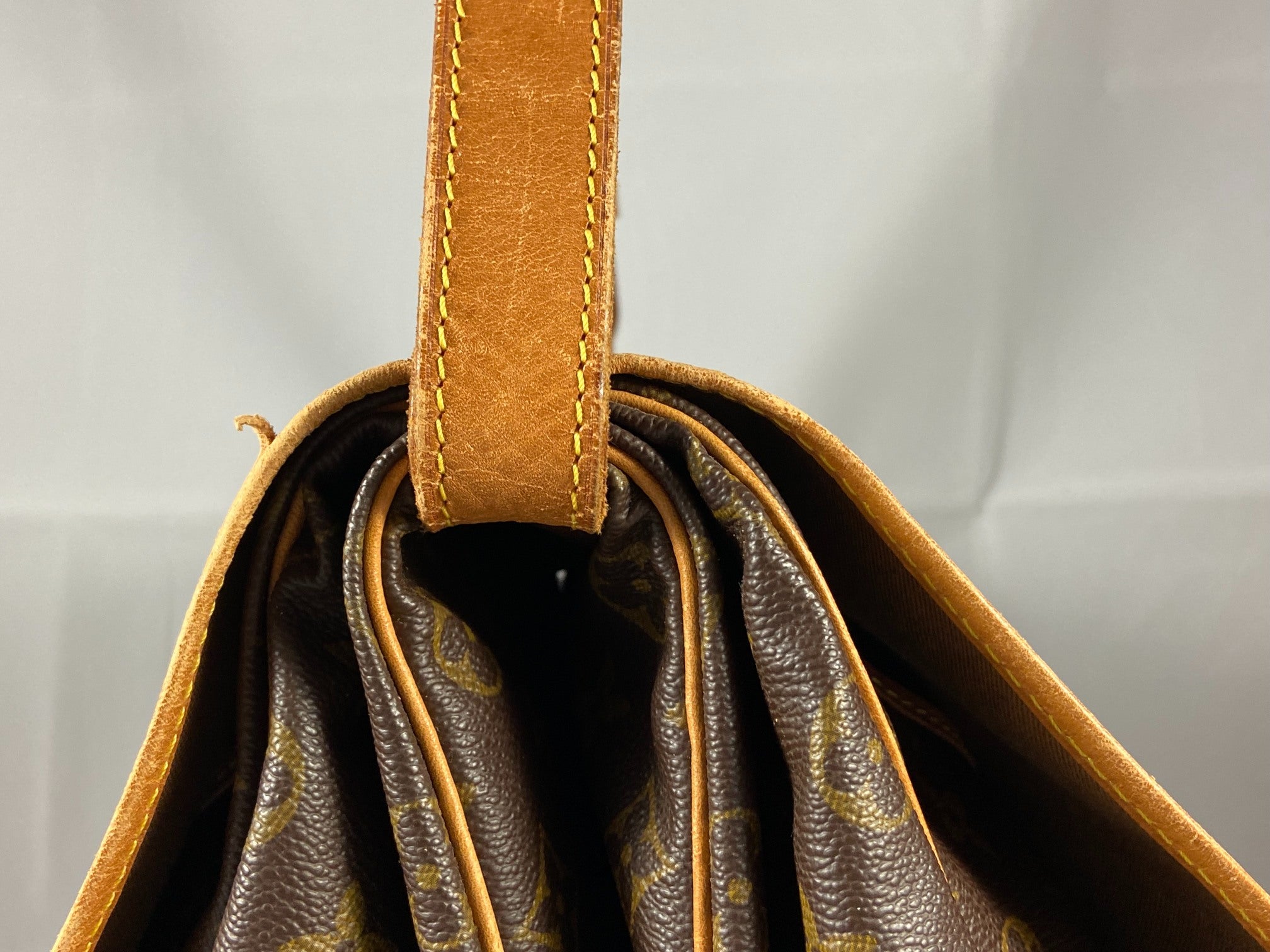 Louis Vuitton Saumur 35 Monogram Canvas