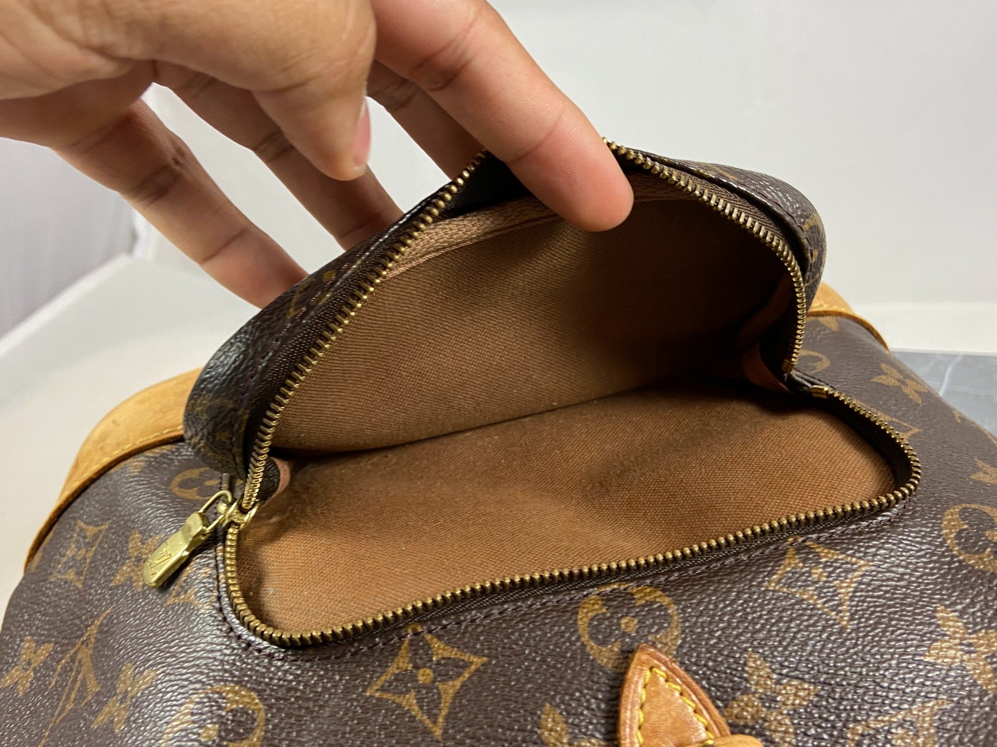 Louis Vuitton Montsouris MM Backpack Monogram Canvas