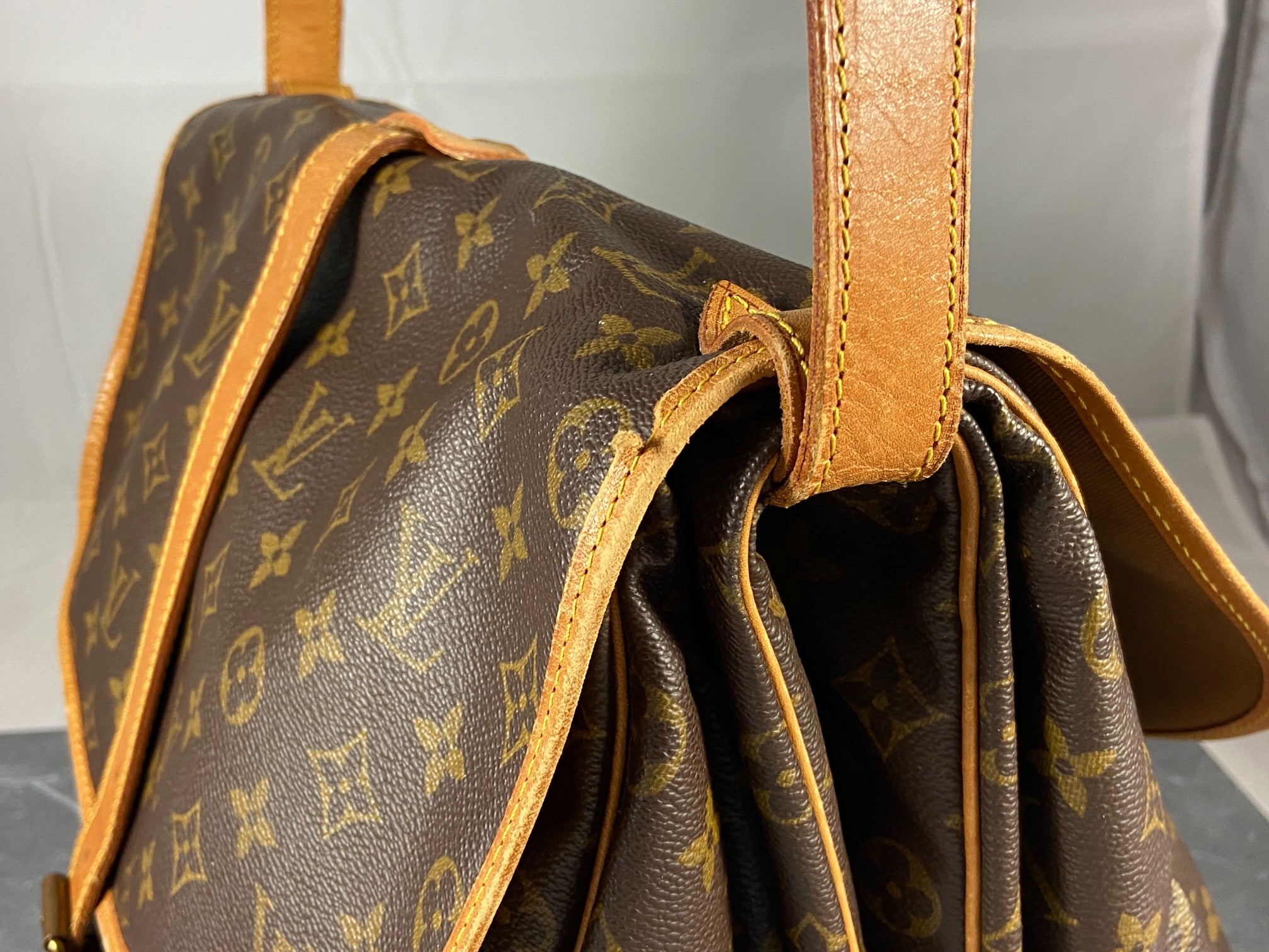Louis Vuitton Saumur 35 Monogram Canvas