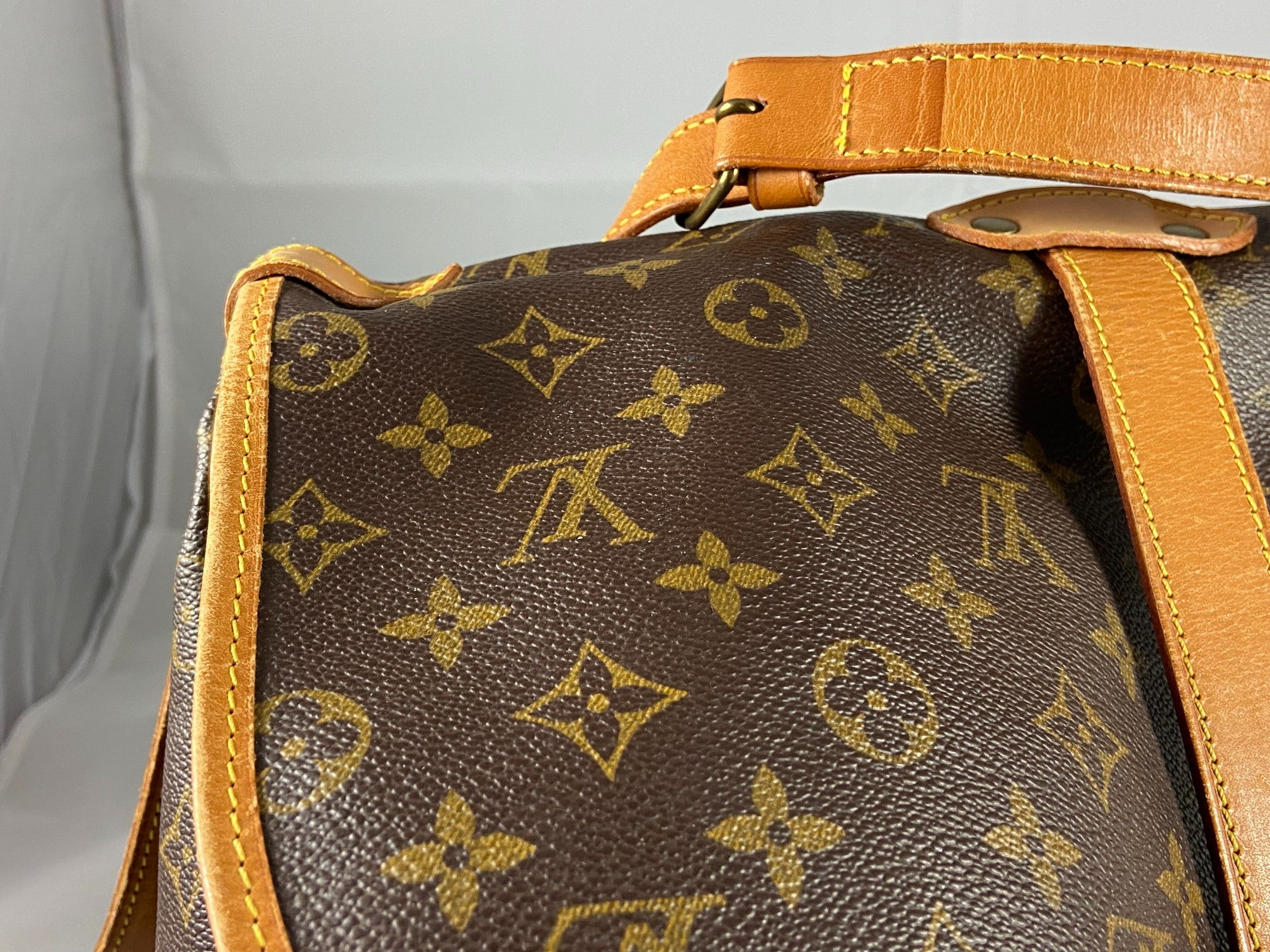 Louis Vuitton Saumur 35 Monogram Canvas