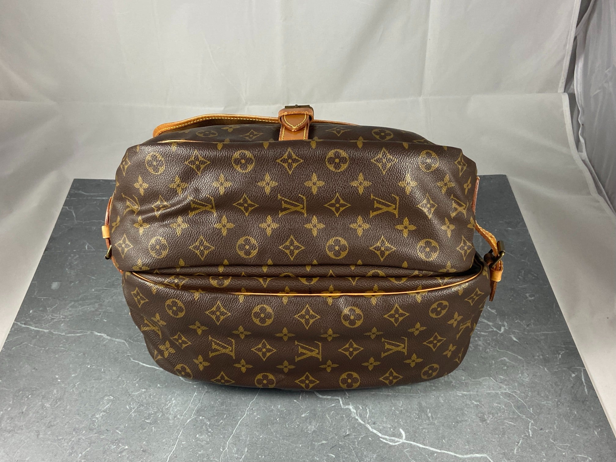Louis Vuitton Saumur 35 Monogram Canvas