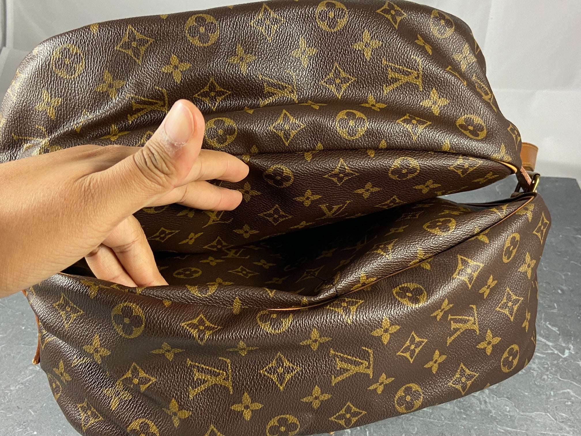 Louis Vuitton Saumur 35 Monogram Canvas