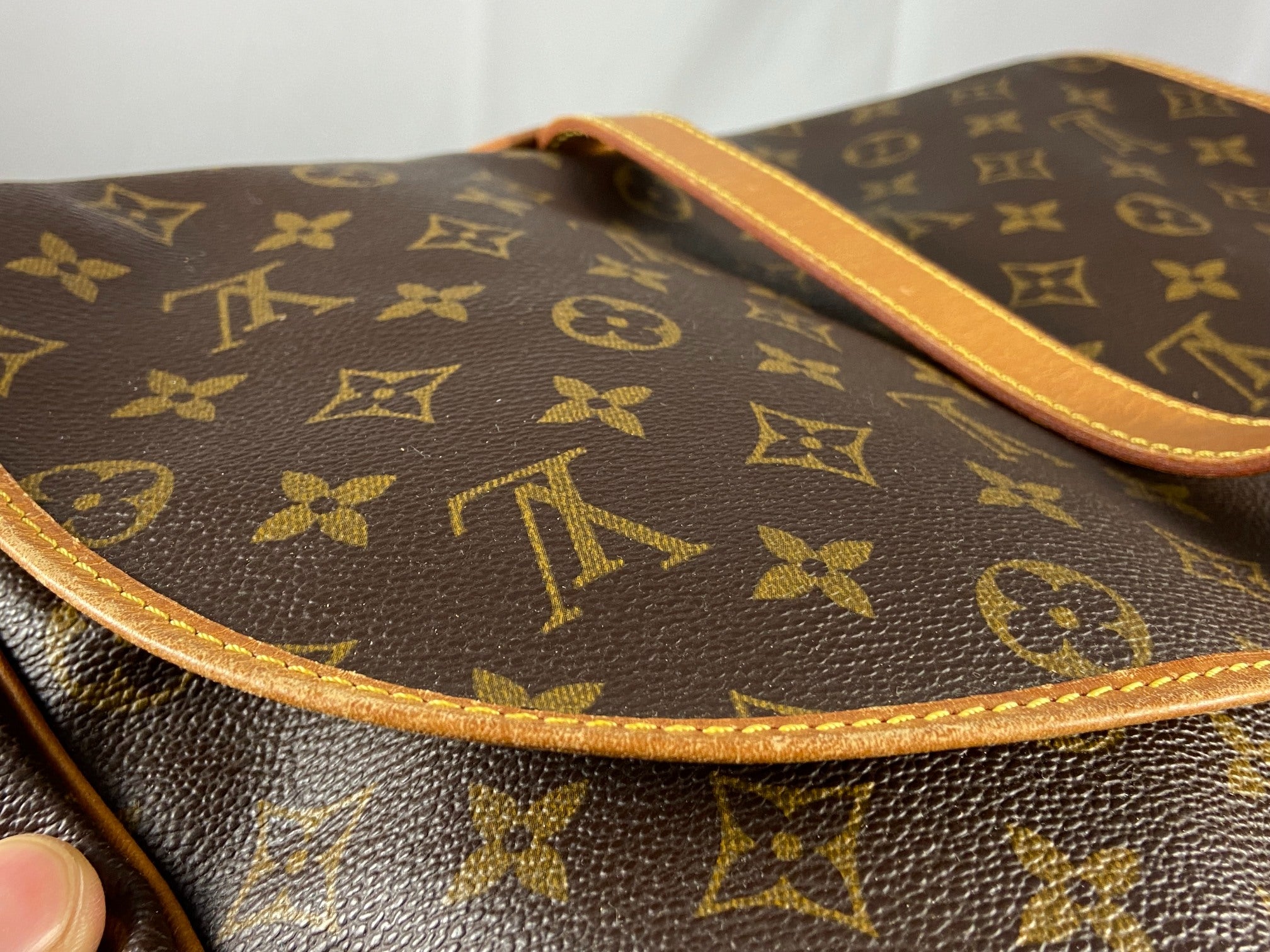 Louis Vuitton Saumur 35 Monogram Canvas