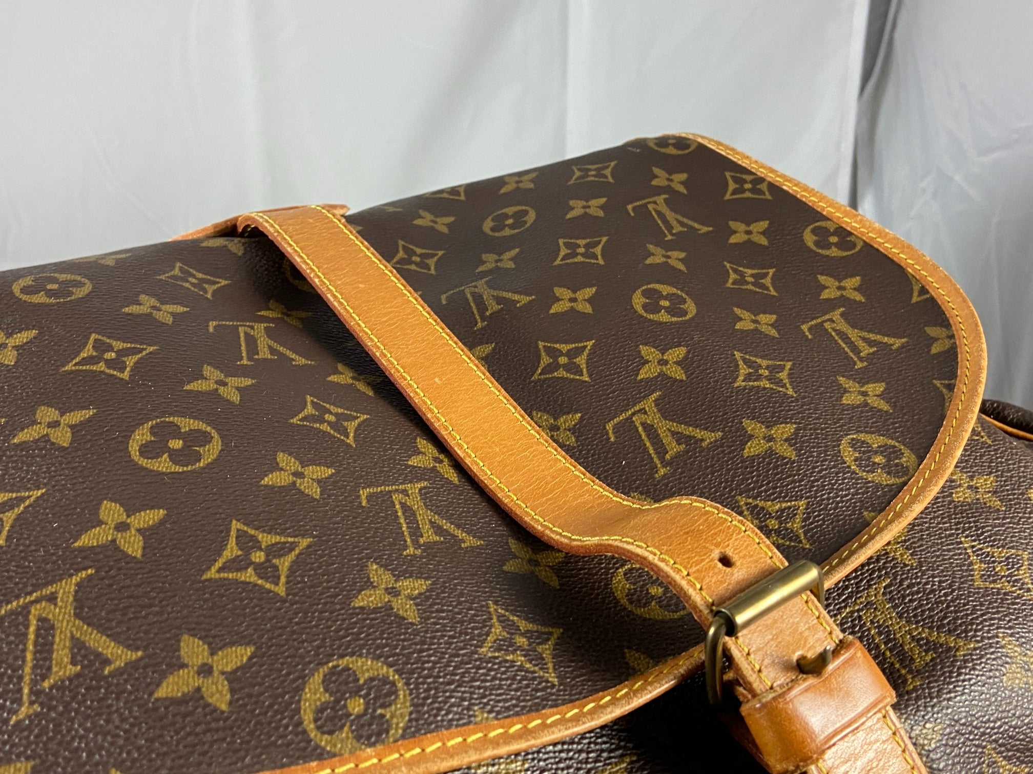Louis Vuitton Saumur 35 Monogram Canvas