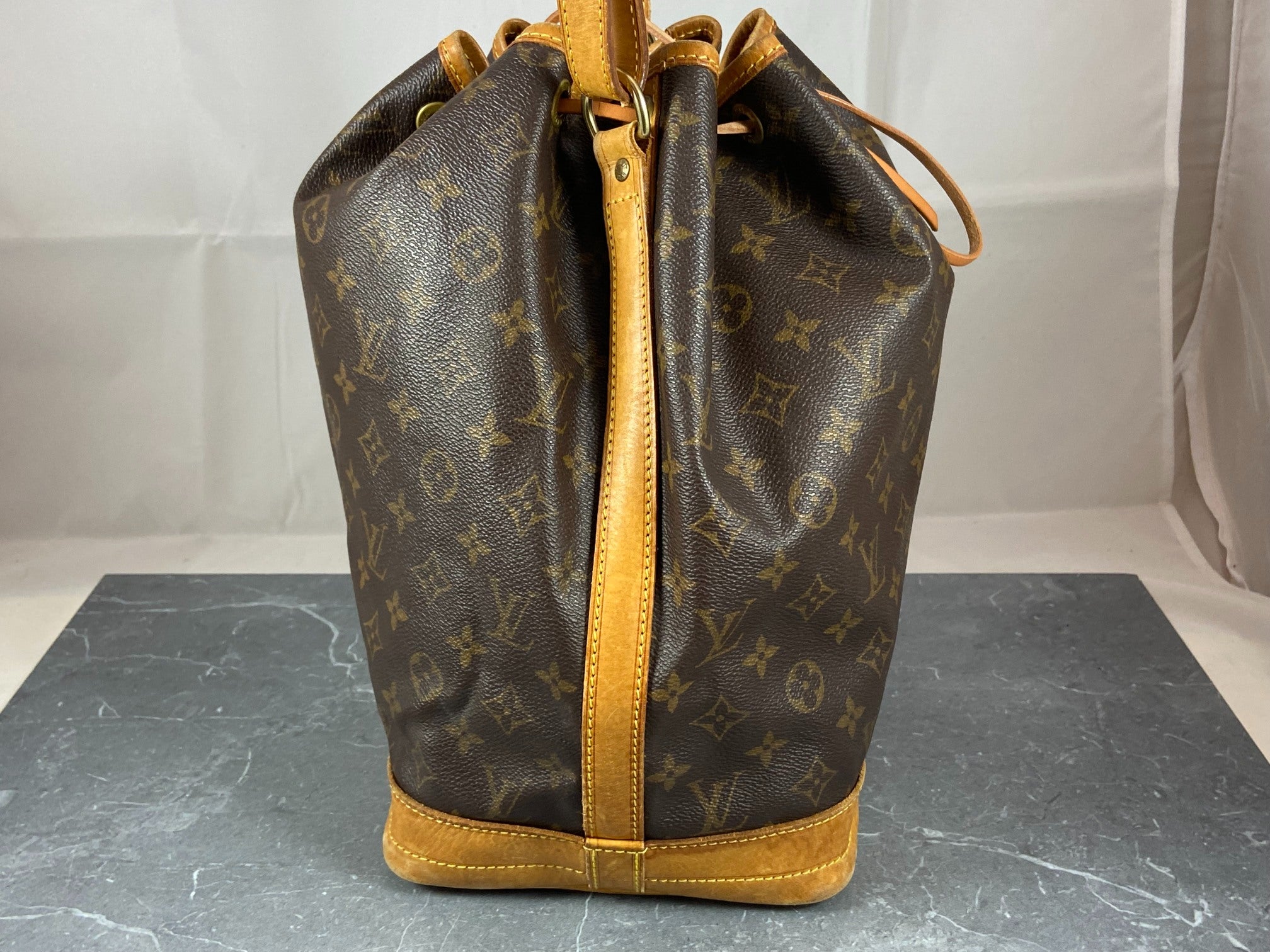 Louis Vuitton Sac Noé Grand Monogram Canvas