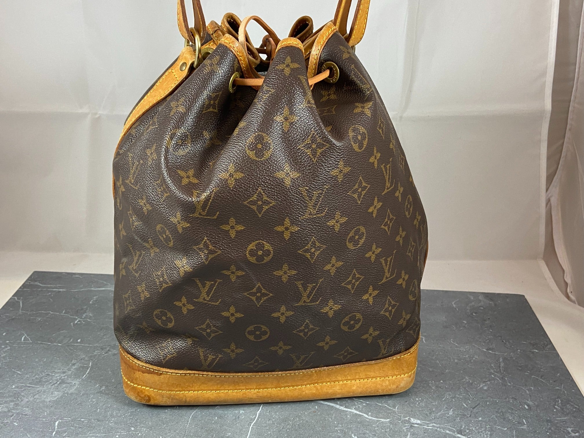 Louis Vuitton Sac Noé Grand Monogram Canvas