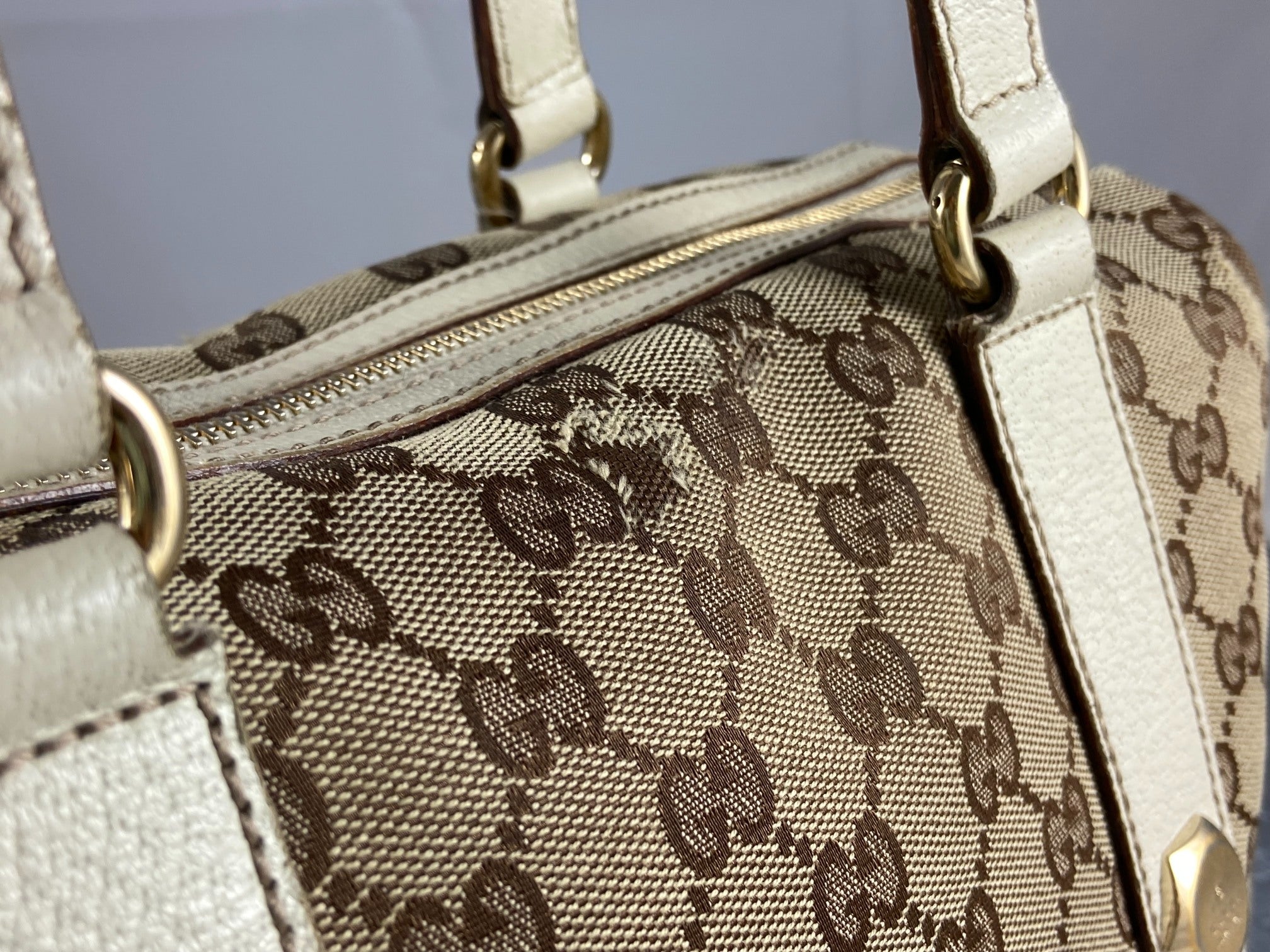 Gucci Charmy Handbag Beige GG Monogram