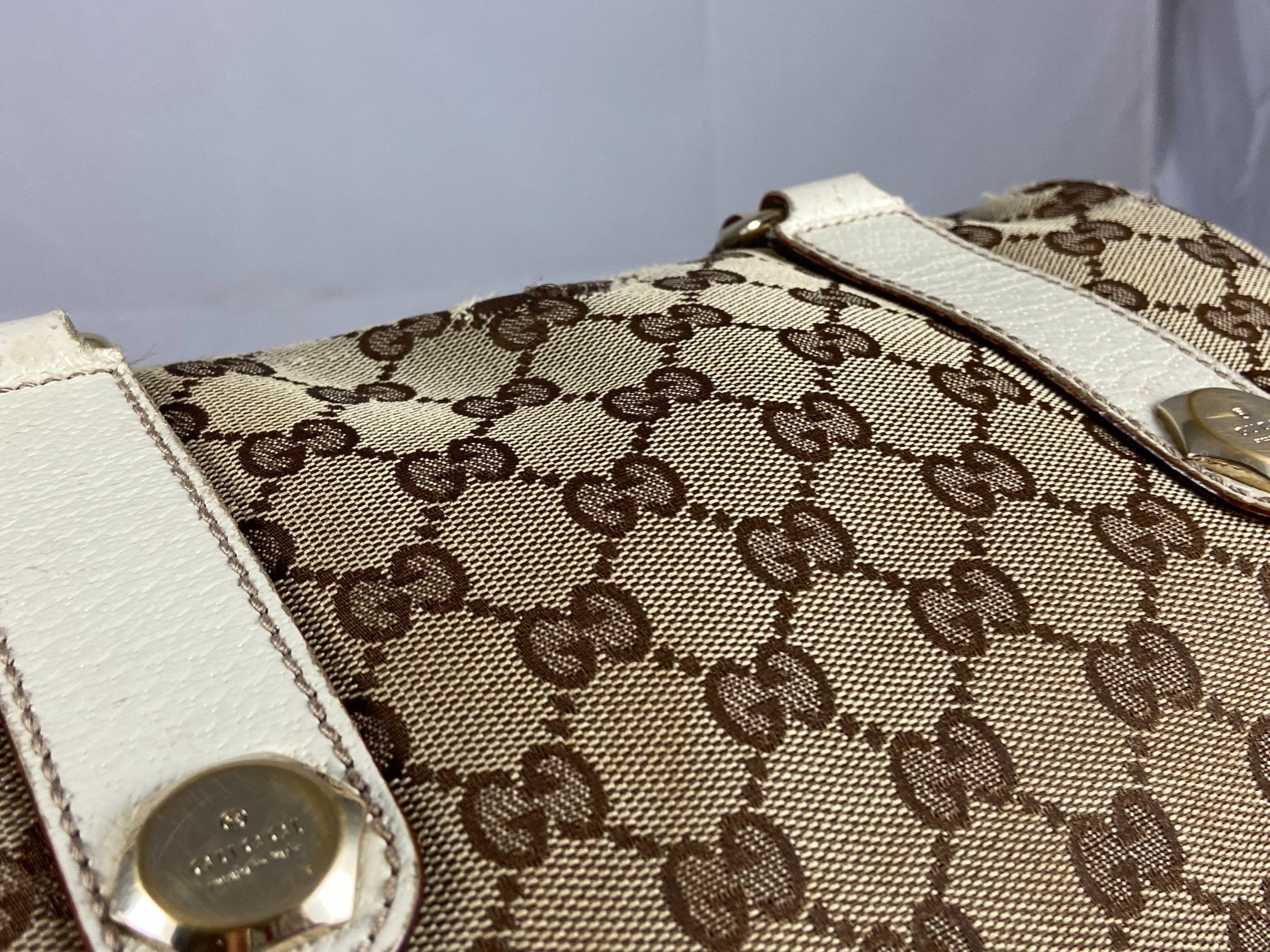 Gucci Charmy Handbag Beige GG Monogram