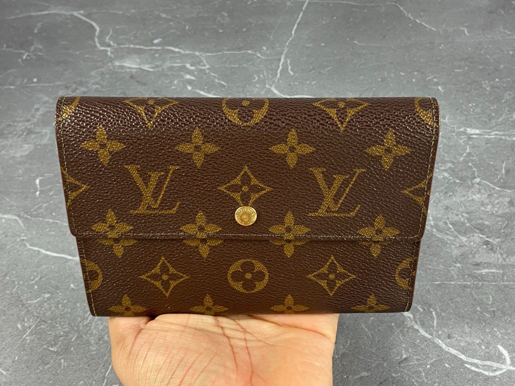 Louis Vuitton Porte Tresor Etui Wallet Monogram Canvas