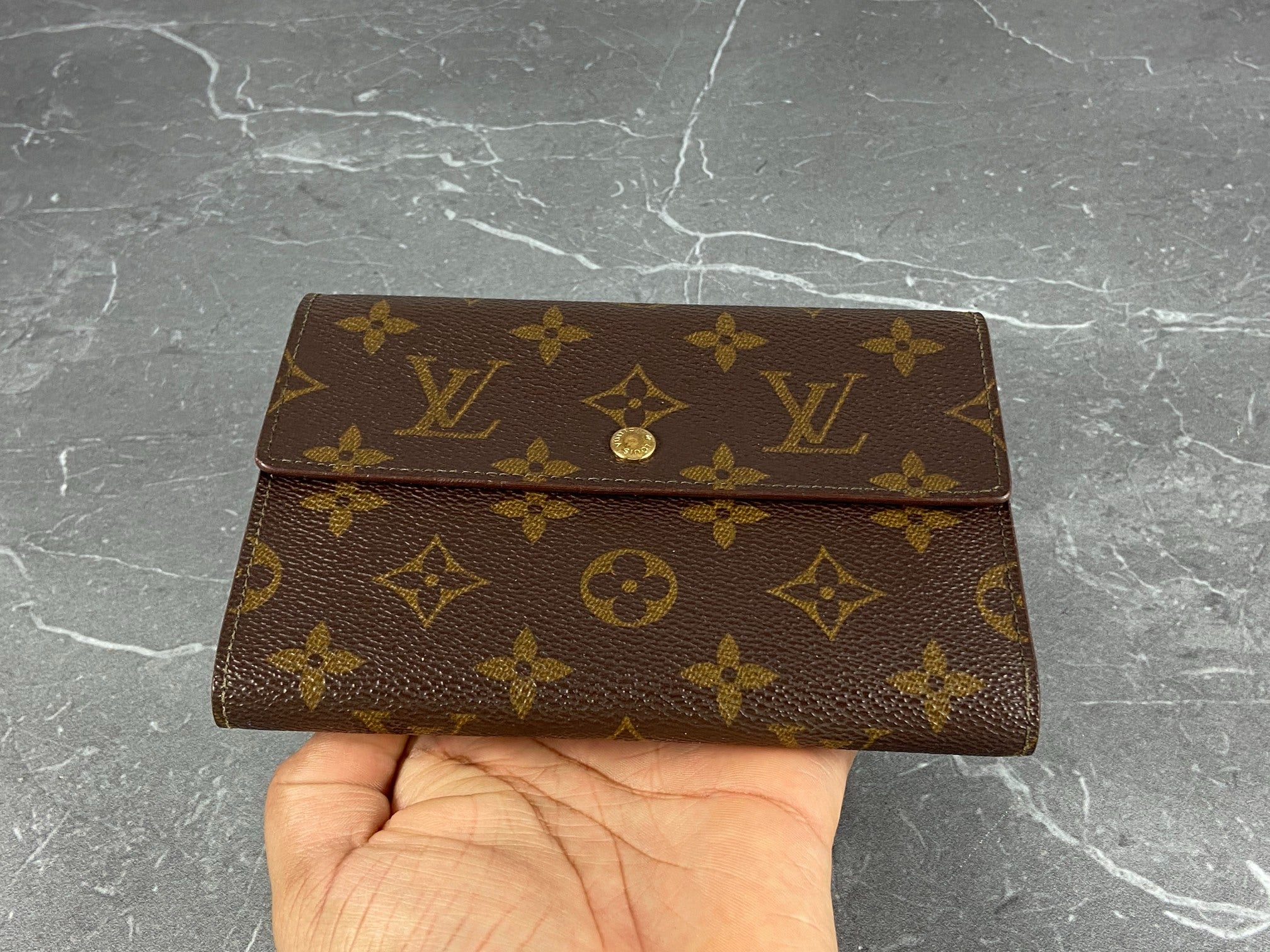 Louis Vuitton Porte Tresor Etui Wallet Monogram Canvas
