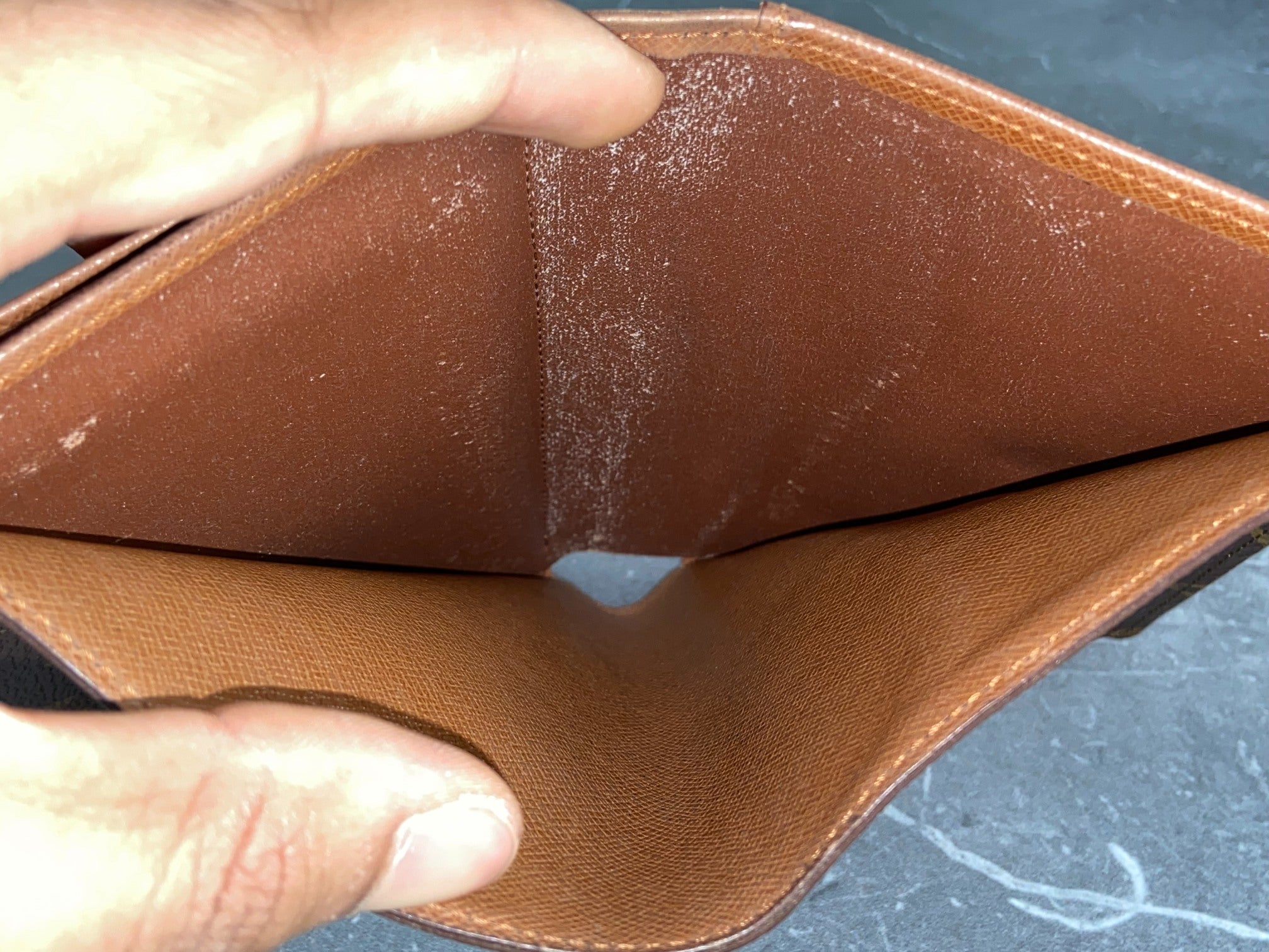 Louis Vuitton Porte Tresor Etui Wallet Monogram Canvas