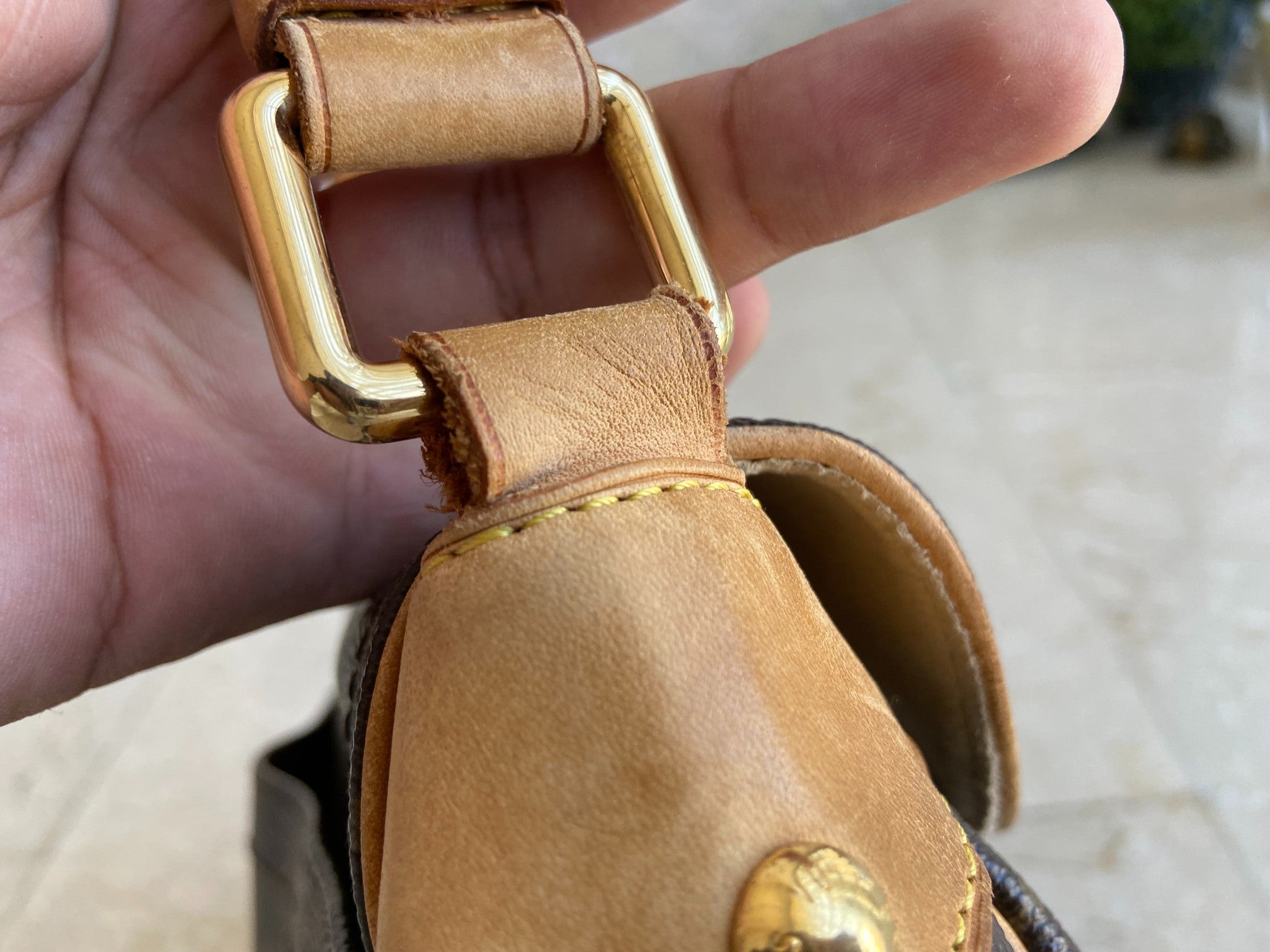 Louis Vuitton Beverly MM Hand / Hobo Bag Monogram Canvas