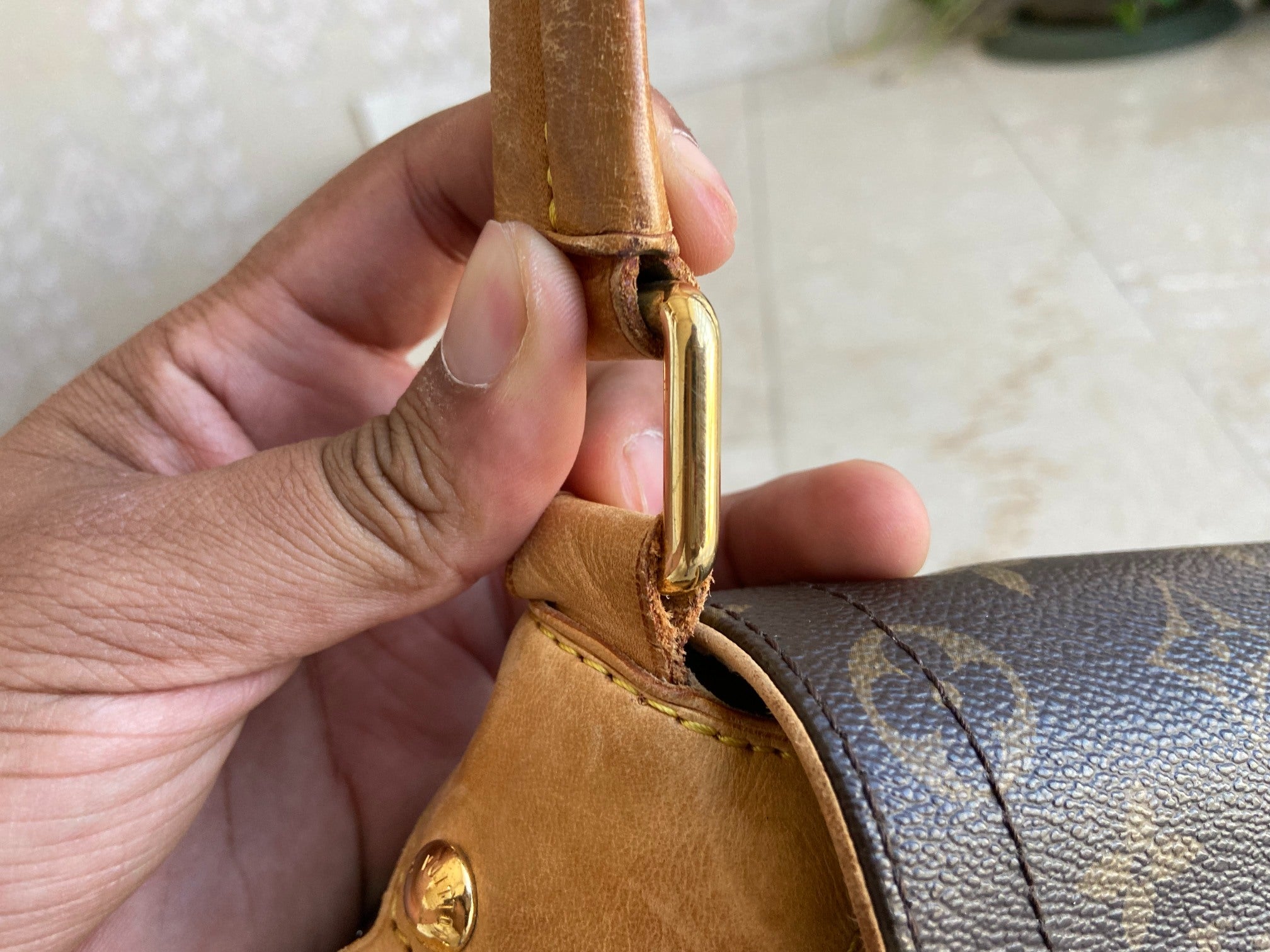 Louis Vuitton Beverly MM Hand / Hobo Bag Monogram Canvas