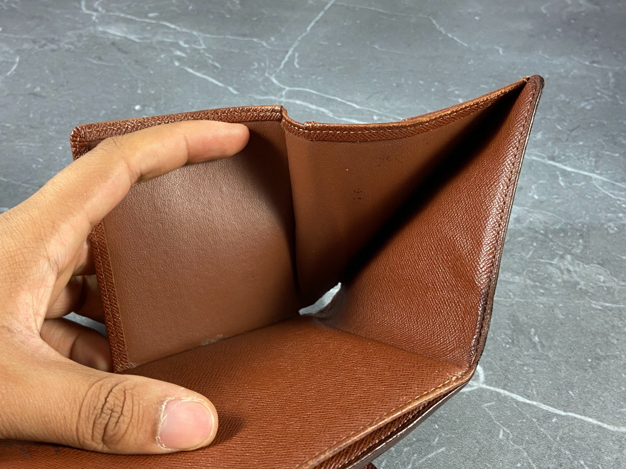 Louis Vuitton Elise Wallet Monogram Canvas incl. Box