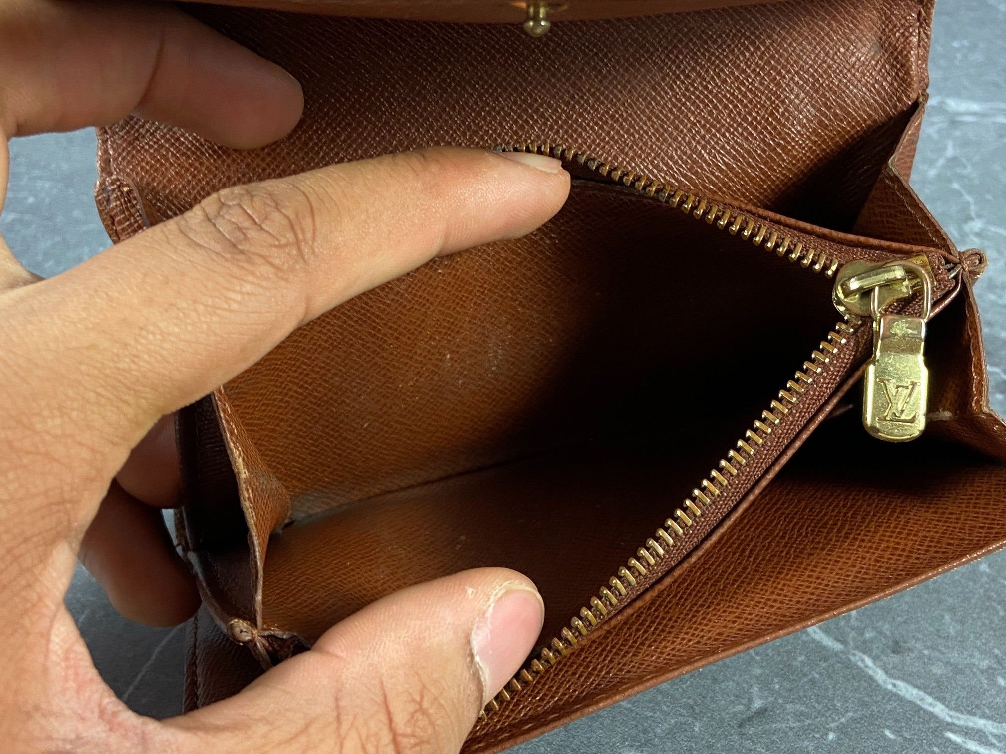 Louis Vuitton Petit Tresor Wallet Monogram Canvas