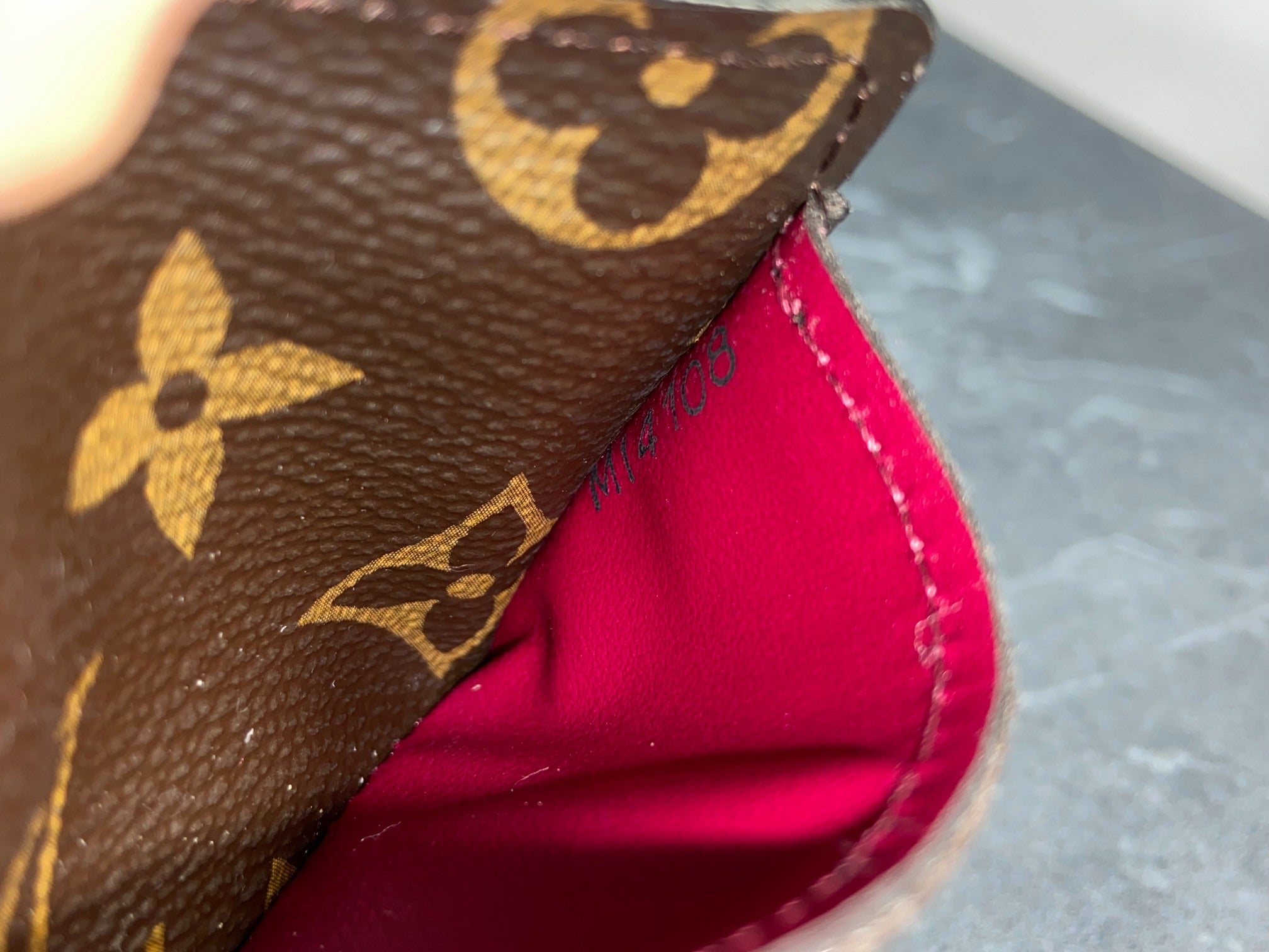 Louis Vuitton Sarah Wallet Monogram Canvas