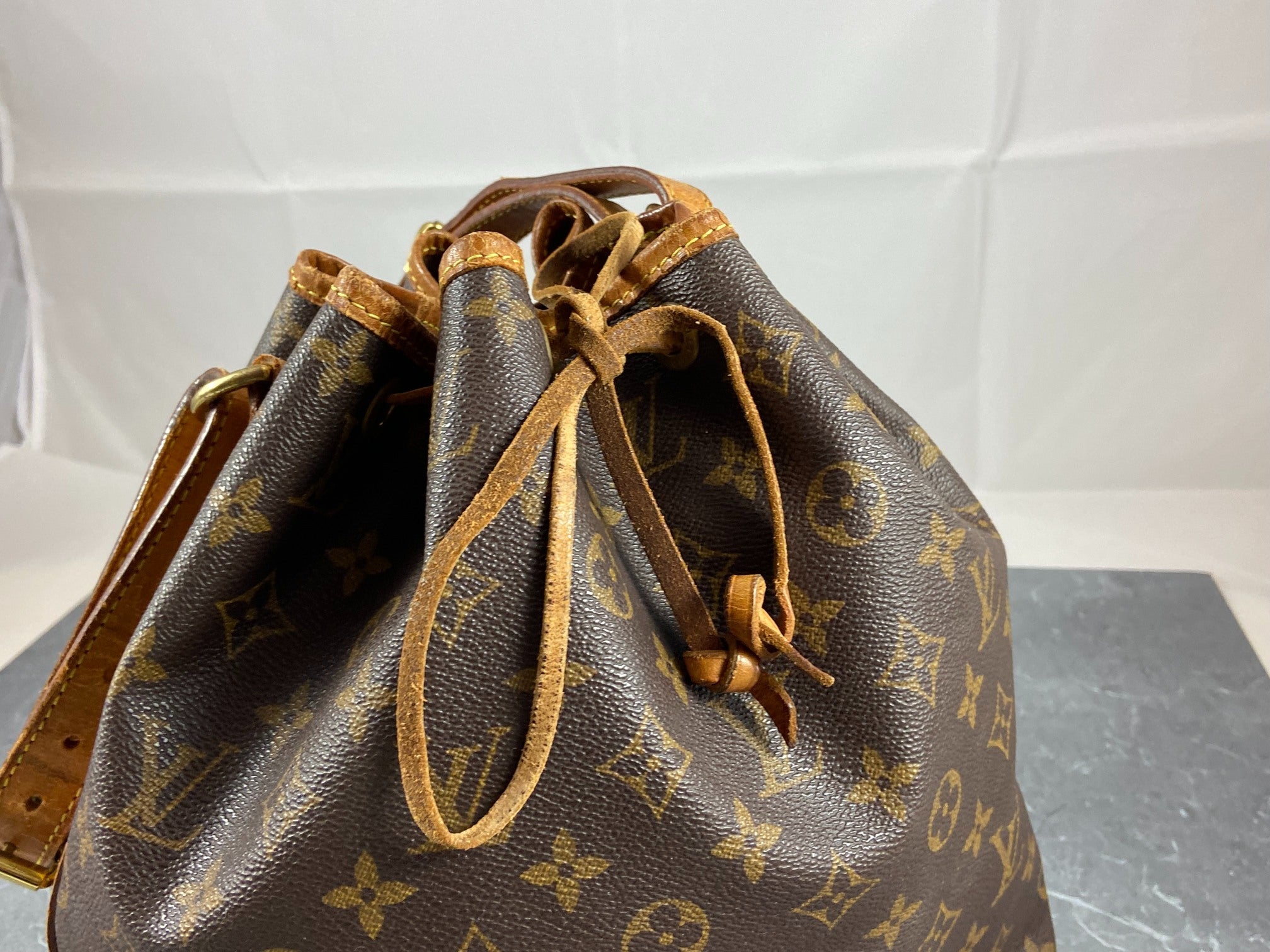 Louis Vuitton Sac Noé Petit Monogram Canvas