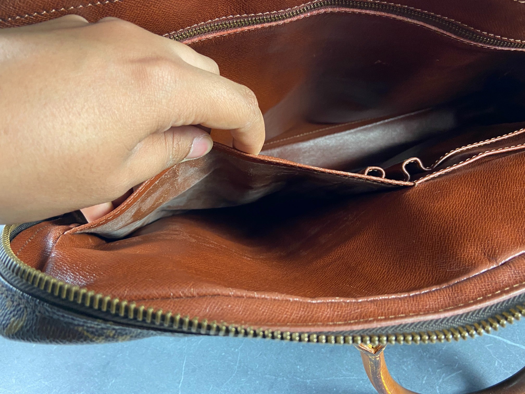 Louis Vuitton Porte Documents Voyage Monogram Canvas