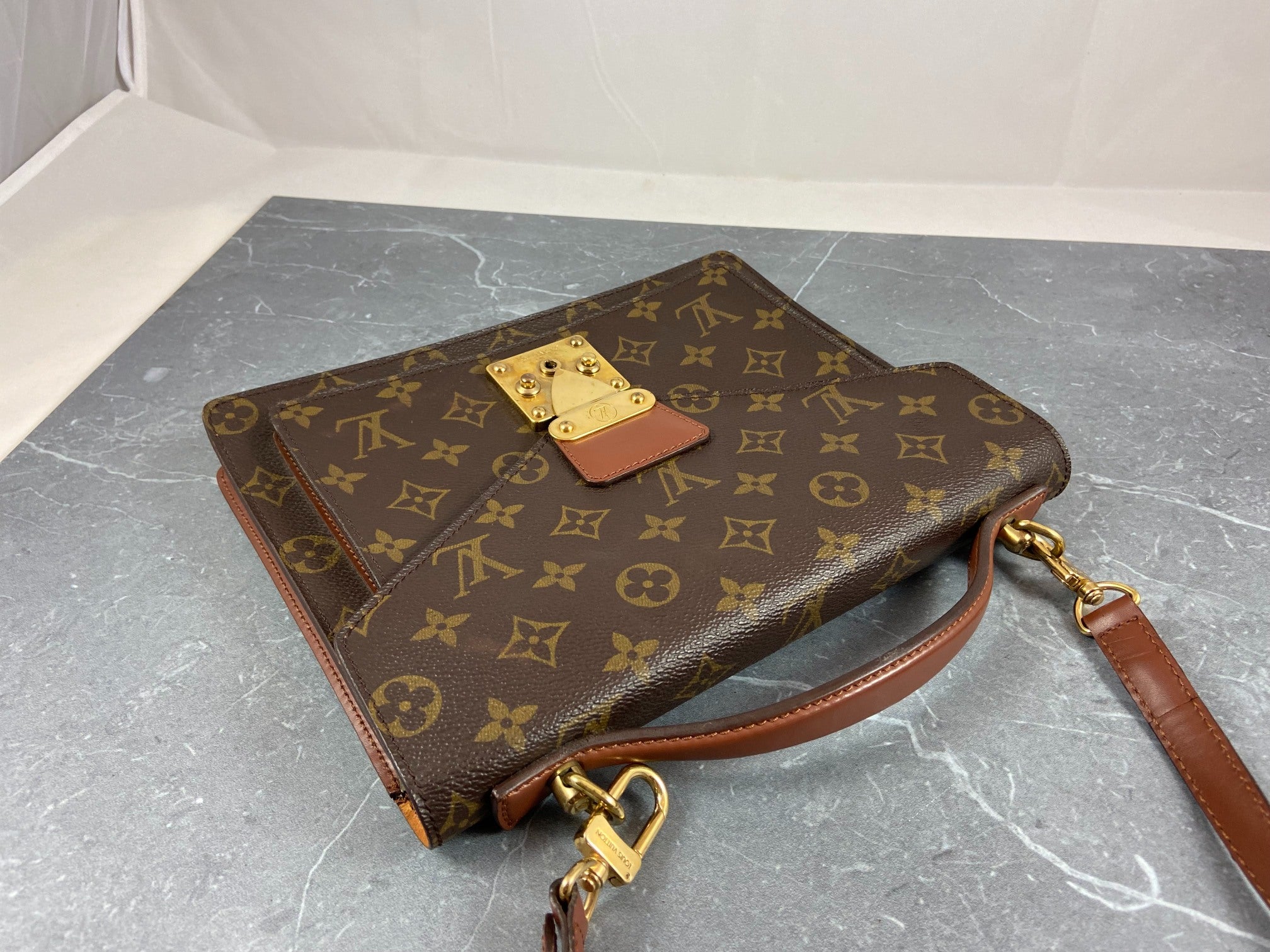 Louis Vuitton Monceau 26 Monogram Canvas