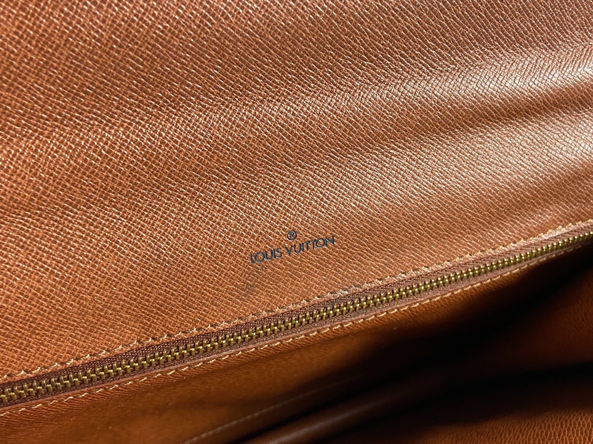 Louis Vuitton Monceau 26 Monogram Canvas