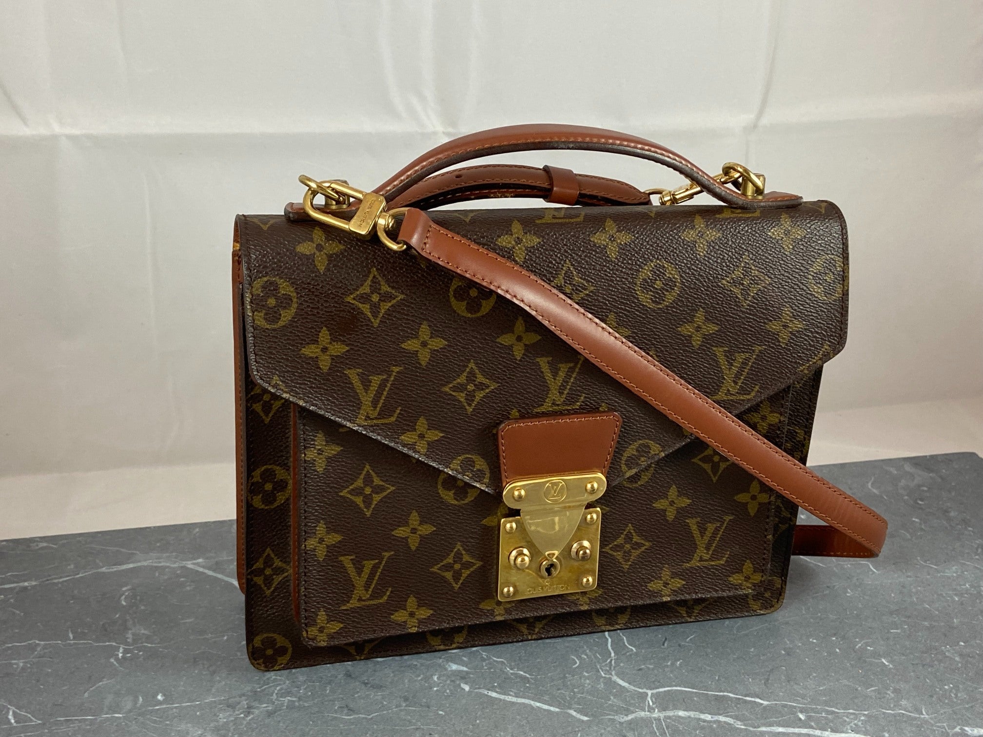 Louis Vuitton Monceau 26 Monogram Canvas